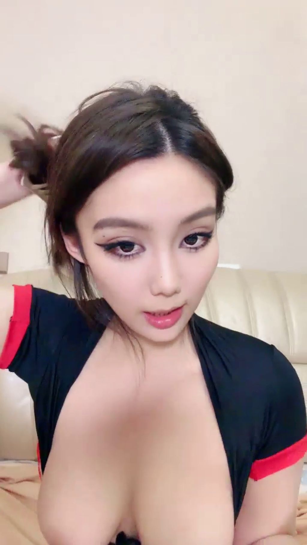 纯欲甜妹呀： SM顶级御姐大秀