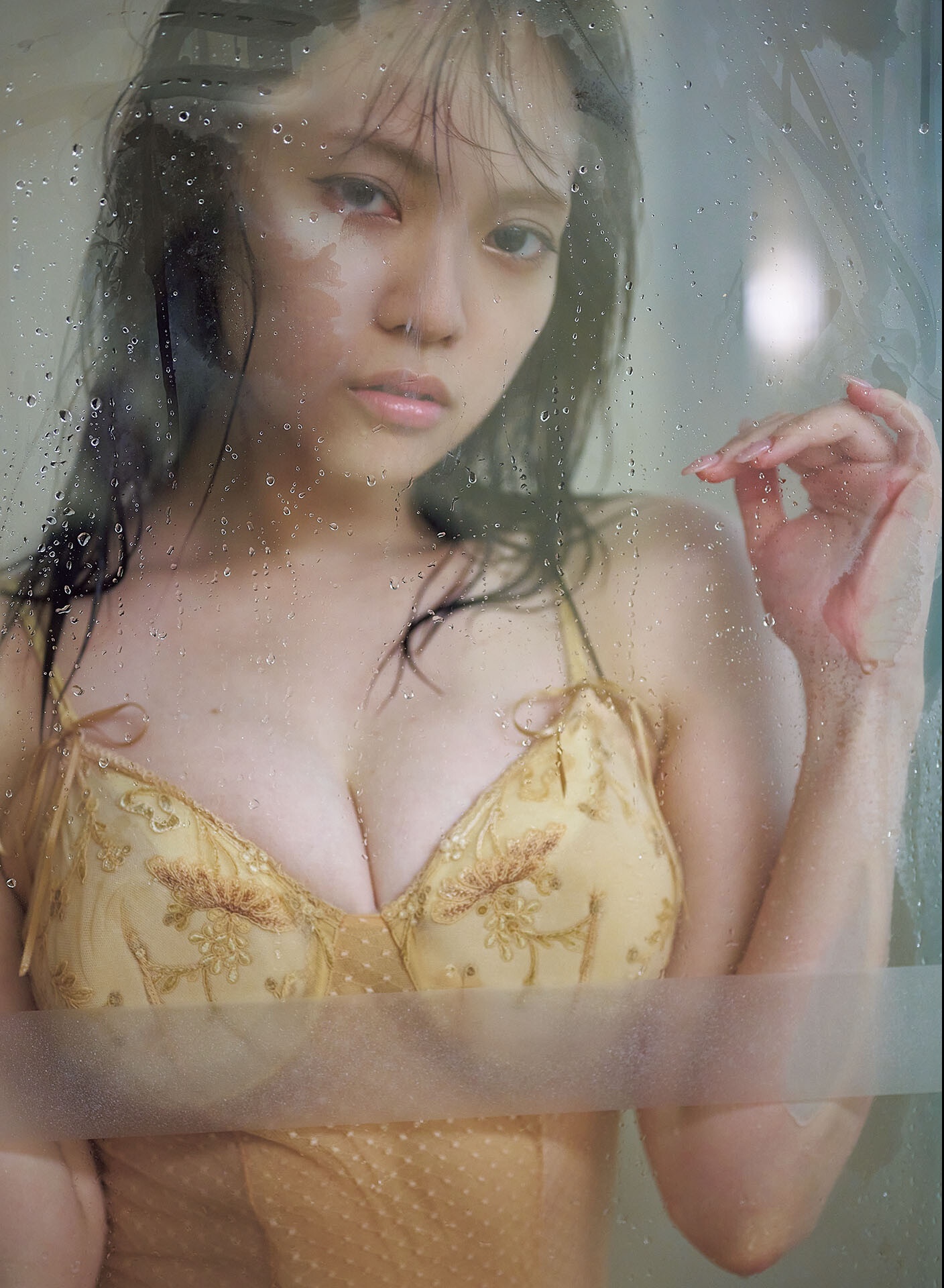 [Photobook] 宮田愛萌 Lilas【DMM限定アザーカット付き版】