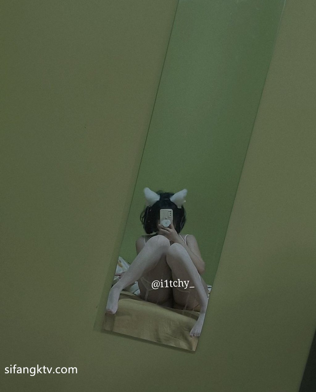 [OtherXXX] itchy： 巨乳蜂腰肥臀 魔鬼身材 私拍福利