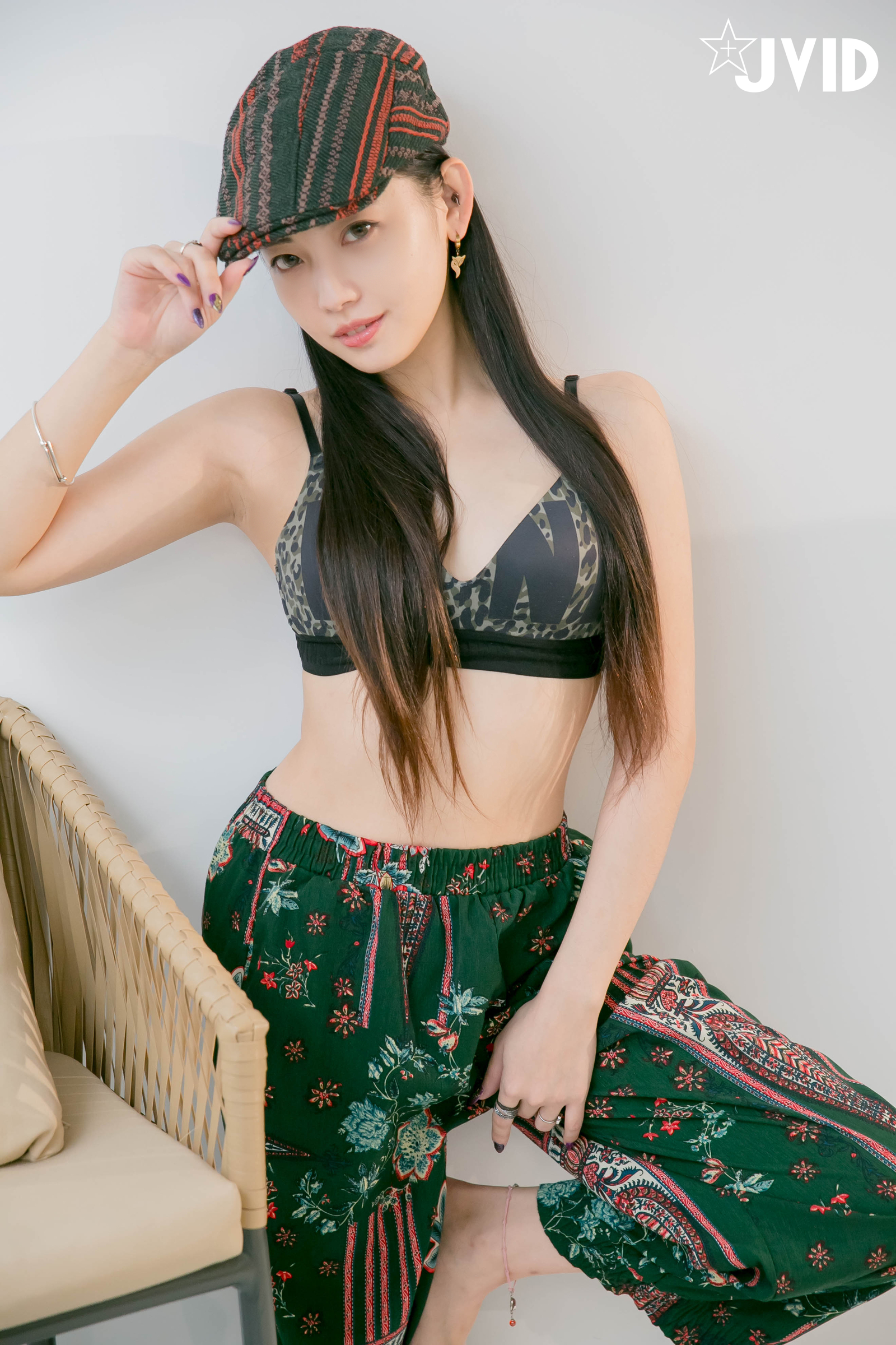 [JVID] 夏暮光 – 私底下穿著就讓人喜歡的性格美女