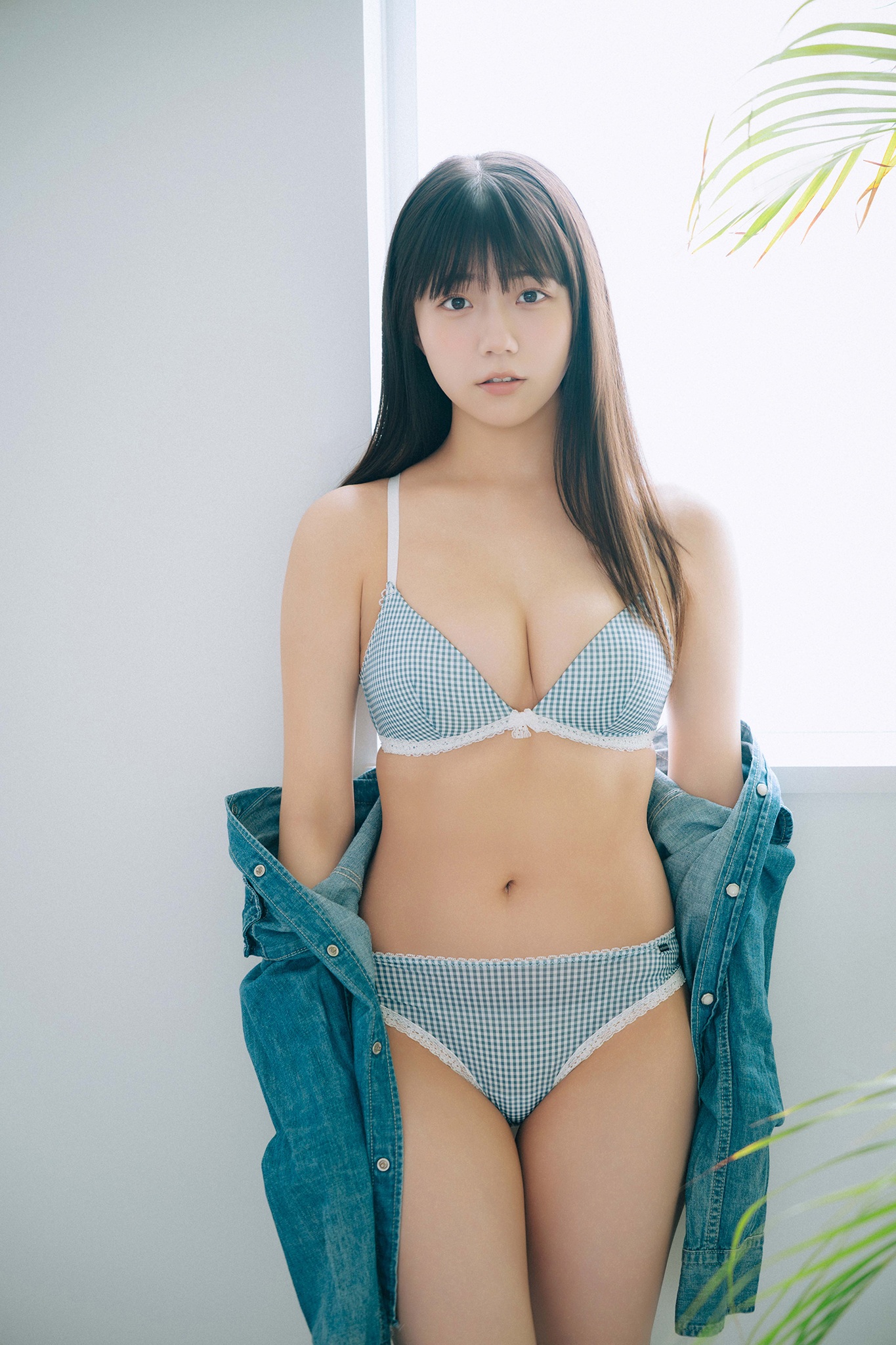 [Photobook] STU48 工藤理子「LOOK ME！！」【ヤングチャンピオンデジグラ】