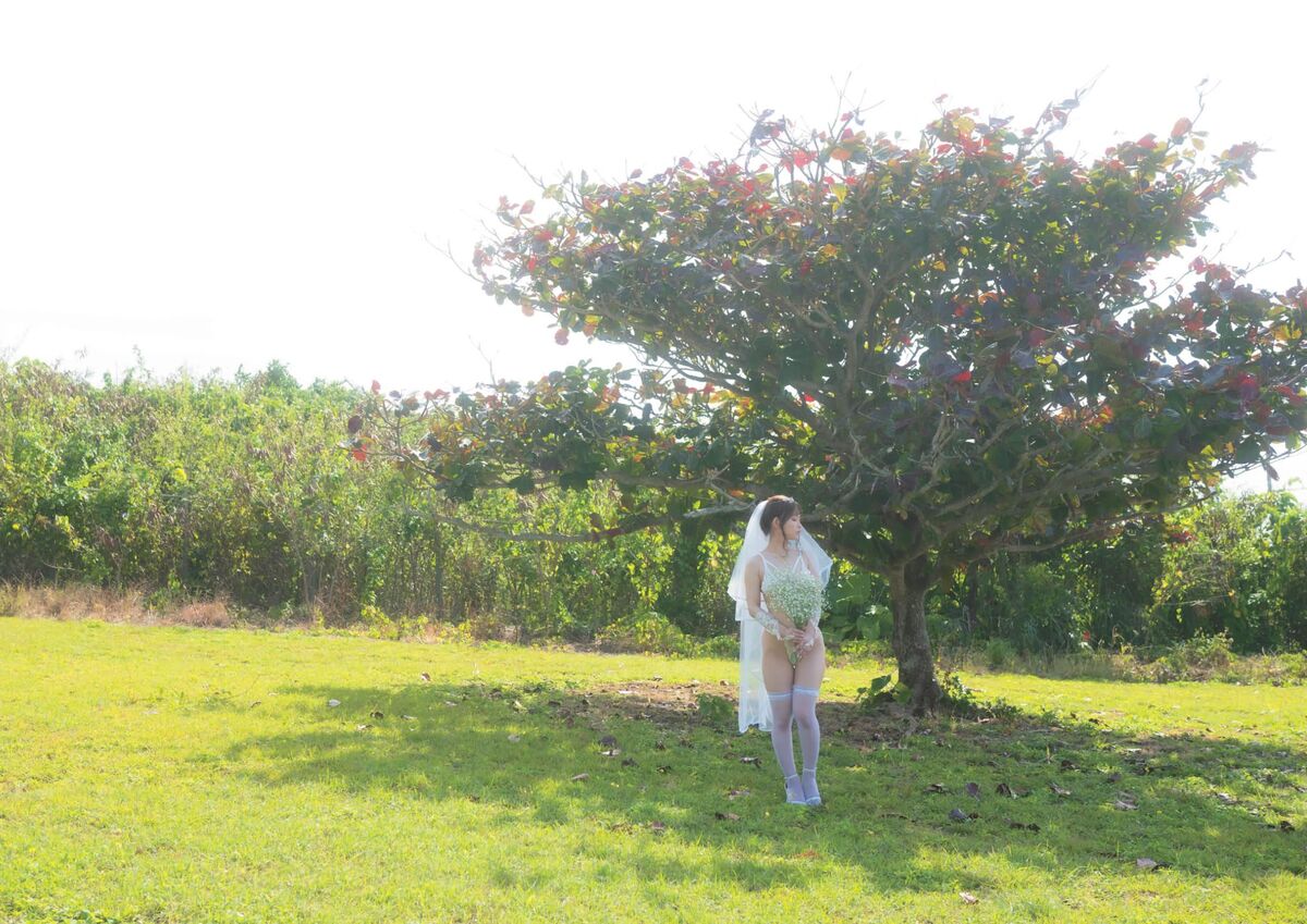 Rena Momozono 桃園憐奈 - 写真集 MO2増ページデジタル特装版