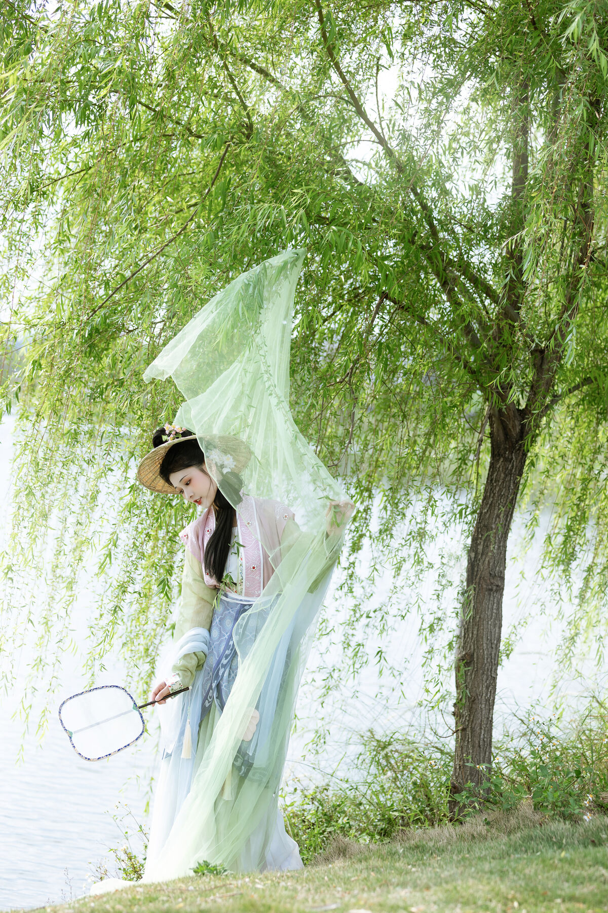 YiTuYu艺图语 Vol.10290 Xiao Y Jin Tian Ye Hen Kai Xin
