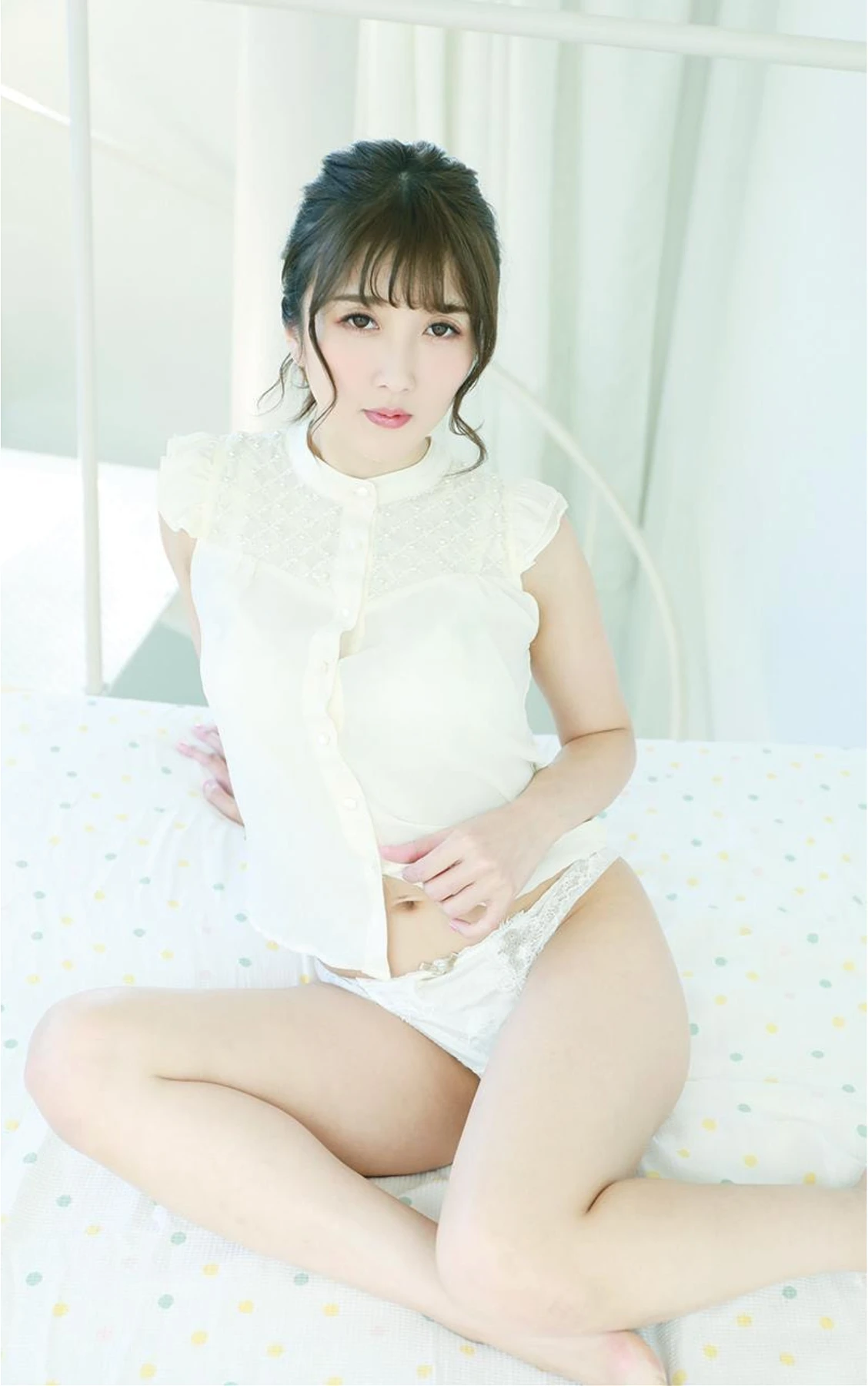 Hibiki Otsuki 大槻ひびき, 写真集 「おやすみフィクション」 4 Hibiki Otsuki 大槻ひびき, 写真集 「おやすみフィクション」