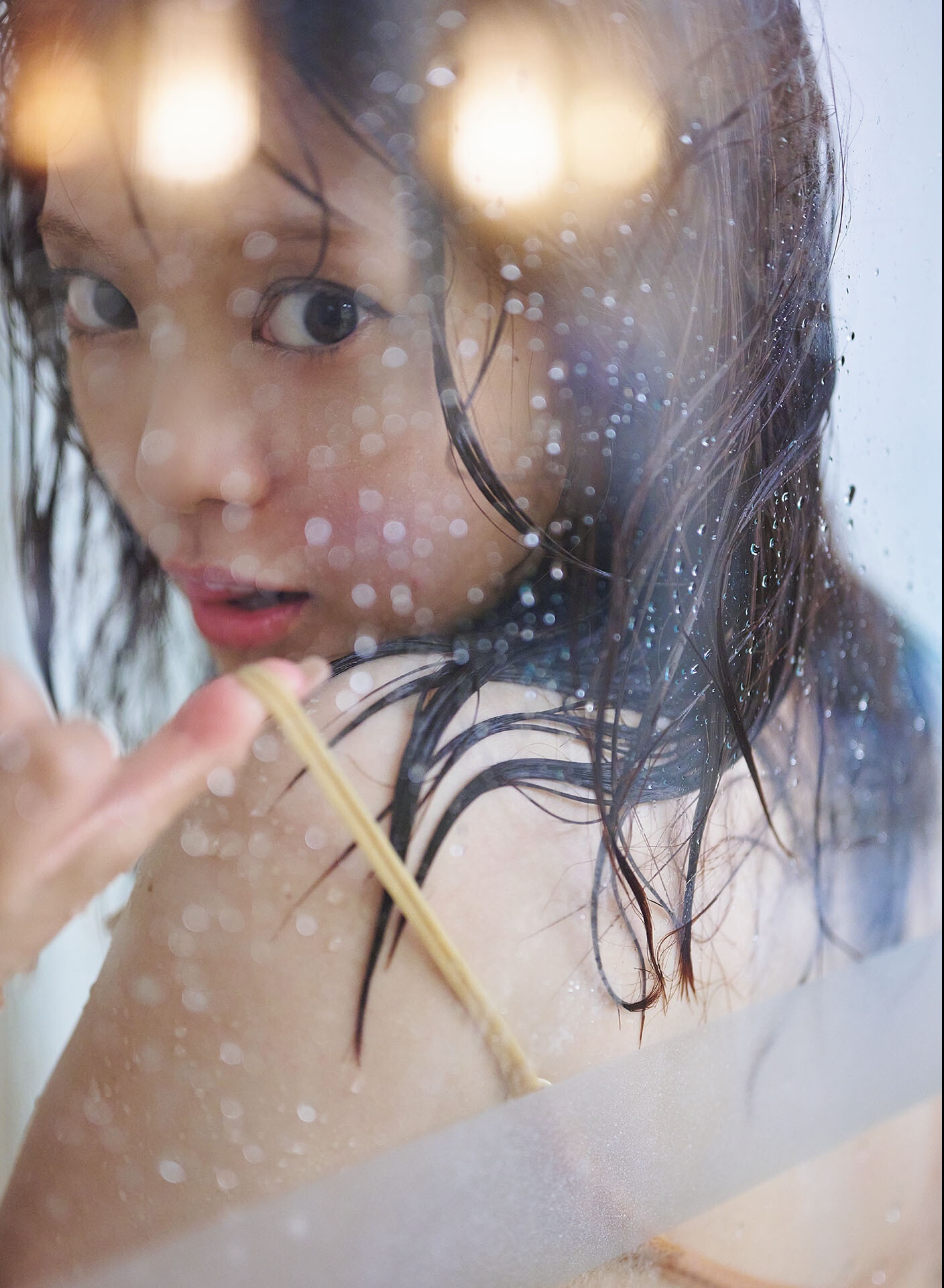 [Photobook] 宮田愛萌 Lilas【DMM限定アザーカット付き版】