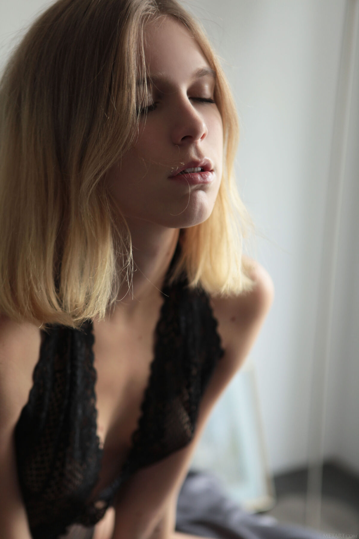 MetArt Nora Pace - Presenting Nora Pace Part01