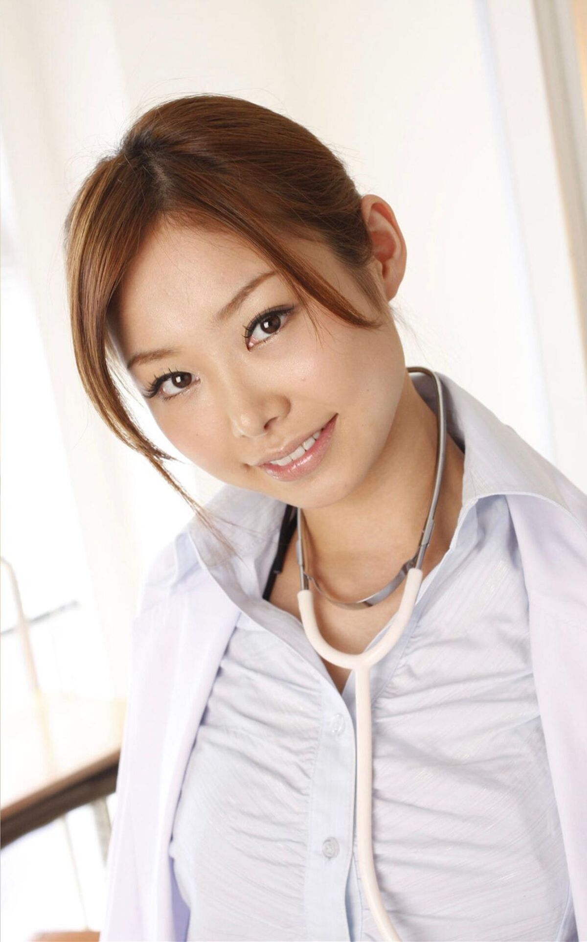 Sarasa Hara 夏目彩春 - 妄想DIGITAL写真集 保健室の先生