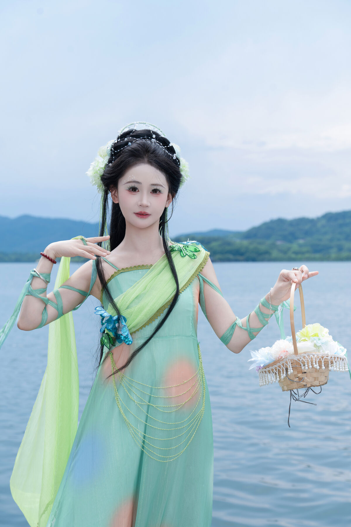 YiTuYu艺图语 Vol.10362 Jiao Yi Zhi Sui Sui
