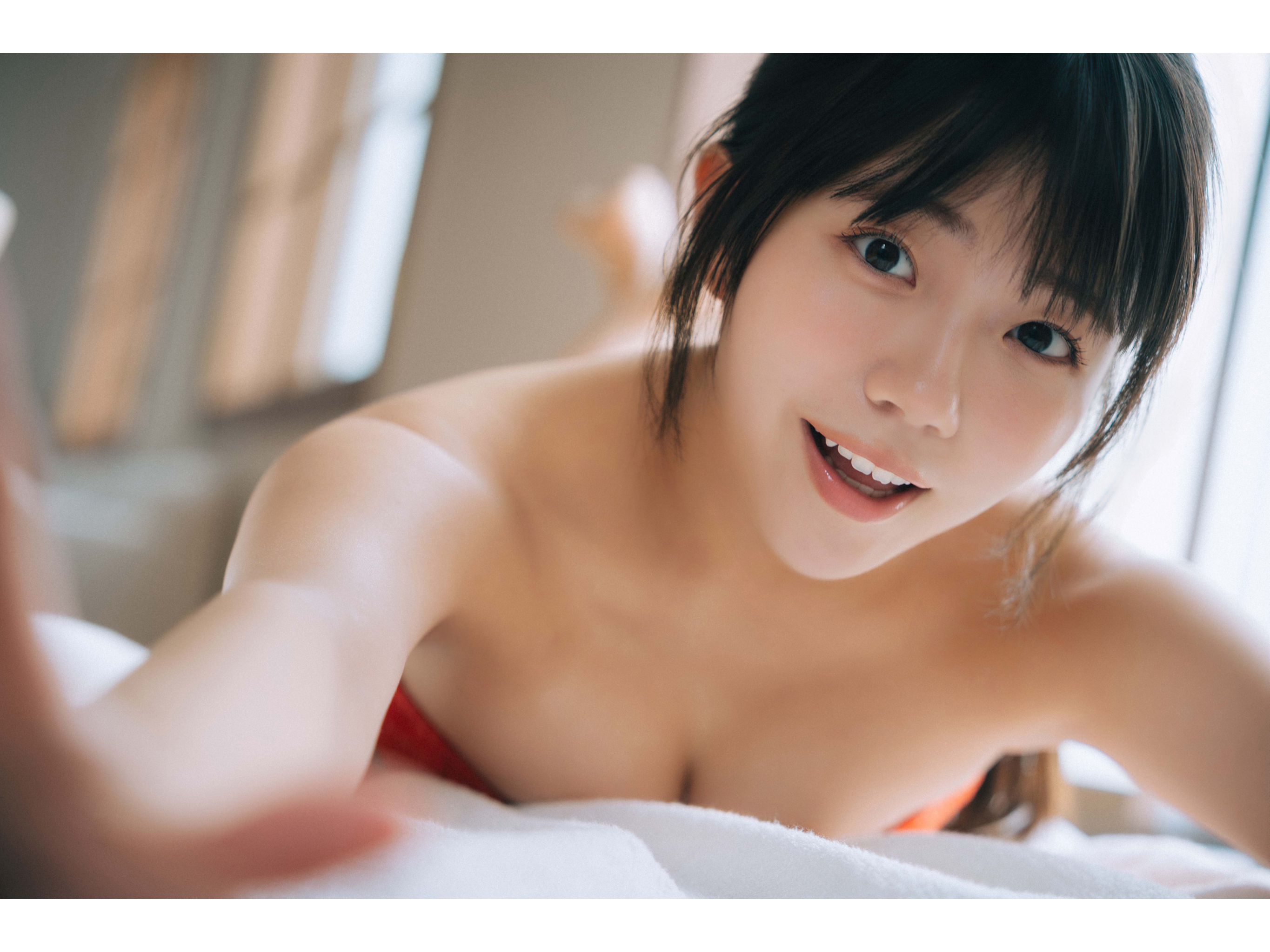 [Photobook] STU48 工藤理子「LOOK ME！！」【ヤングチャンピオンデジグラ】