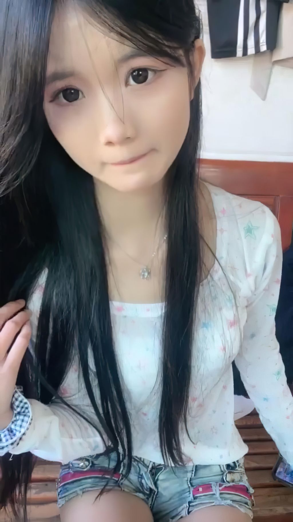 水嫩宝宝: 农村07年美少女 户外跳蛋 勾搭隔壁油腻大叔 6 水嫩宝宝: 农村07年美少女 户外跳蛋 勾搭隔壁油腻大叔