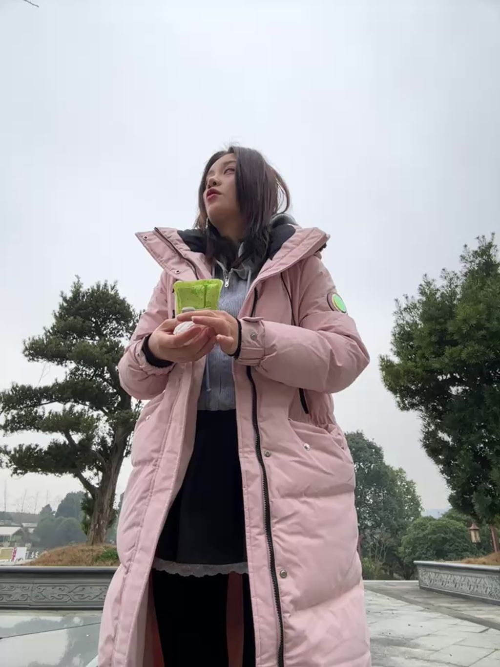 AsiaGoodLuck： 户外达人丝袜 公园 室内公共场所露出 长裙下塞跳蛋 #01