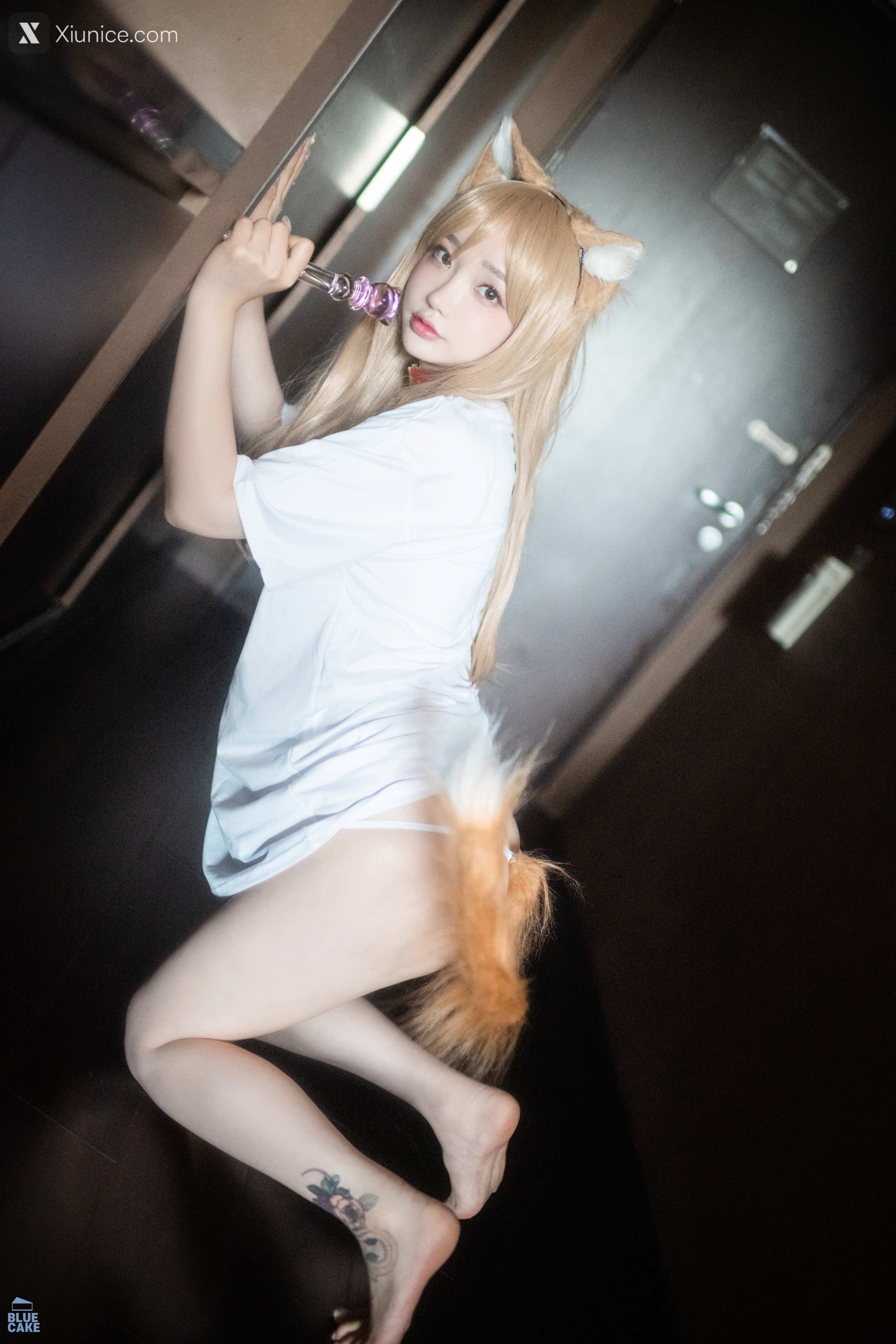 BLUECAKE Son Ye-Eun (손예은) – Puss Puss (+RED Ver + COSPLAY) 4K