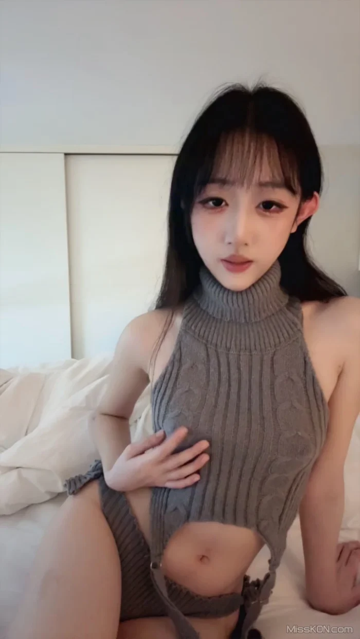 张包包: 最顶级校花 颜值巅峰小美女 9 张包包: 最顶级校花 颜值巅峰小美女