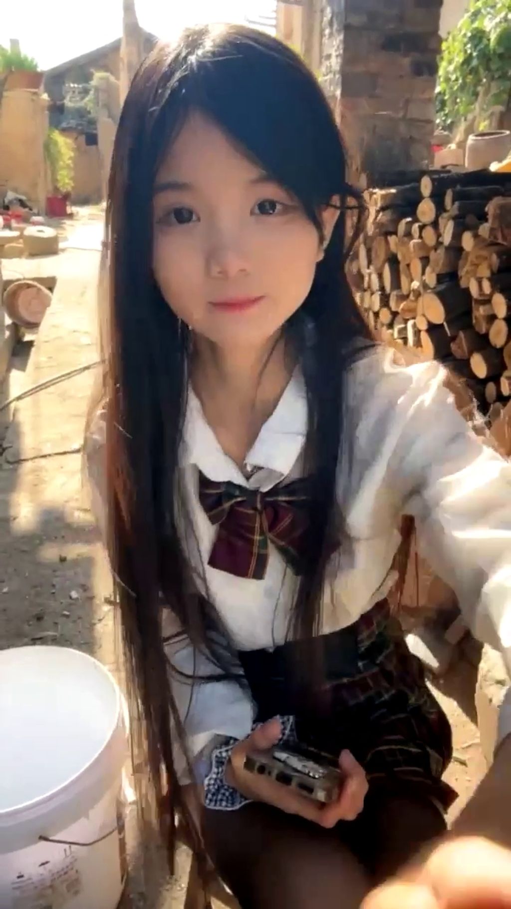 水嫩宝宝: 农村07年美少女 户外跳蛋 勾搭隔壁油腻大叔 21 水嫩宝宝: 农村07年美少女 户外跳蛋 勾搭隔壁油腻大叔