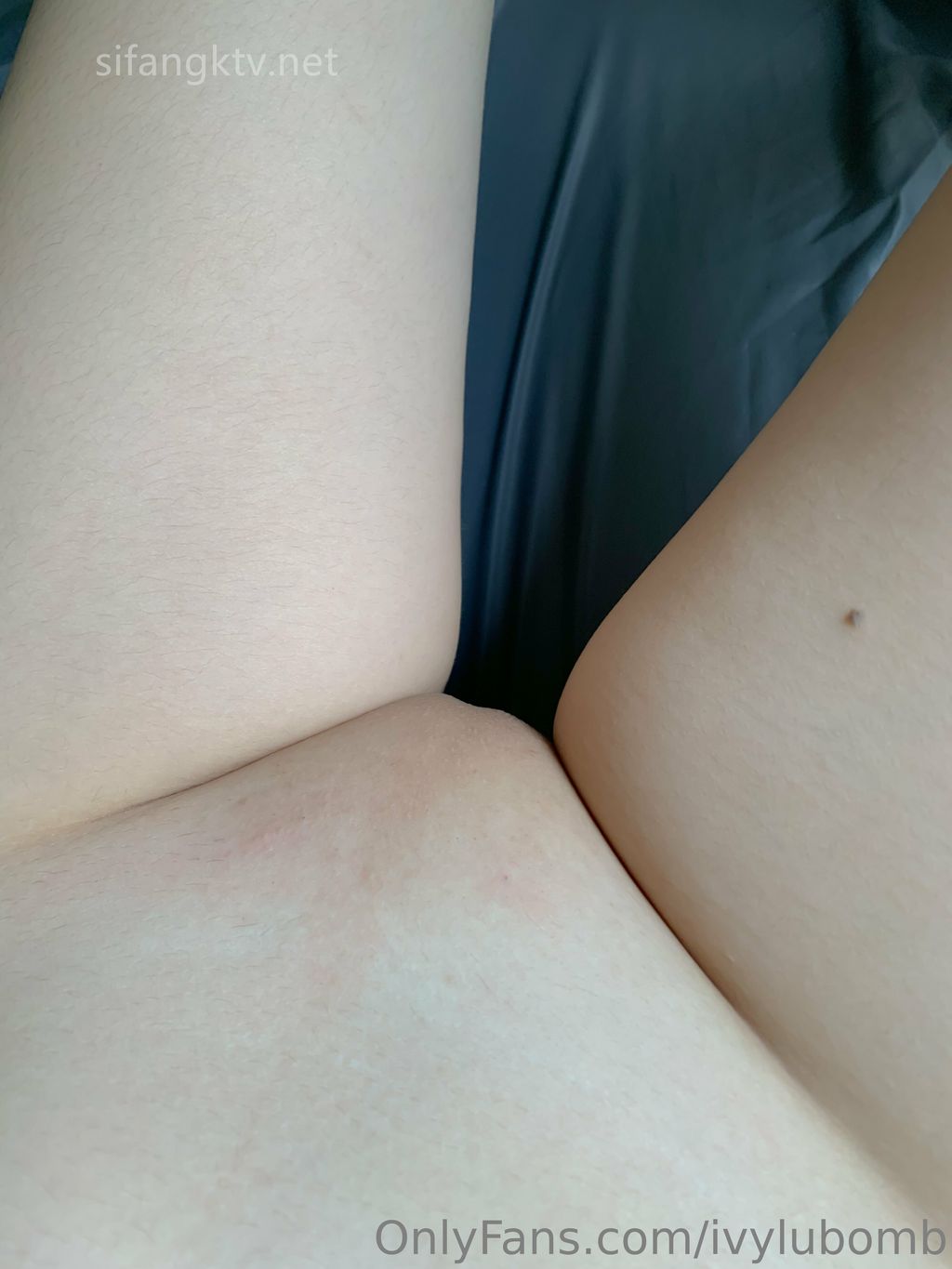 ivylubomb: 大奶白虎一线天 福利姬合集 #01 43 ivylubomb: 大奶白虎一线天 福利姬合集 #01