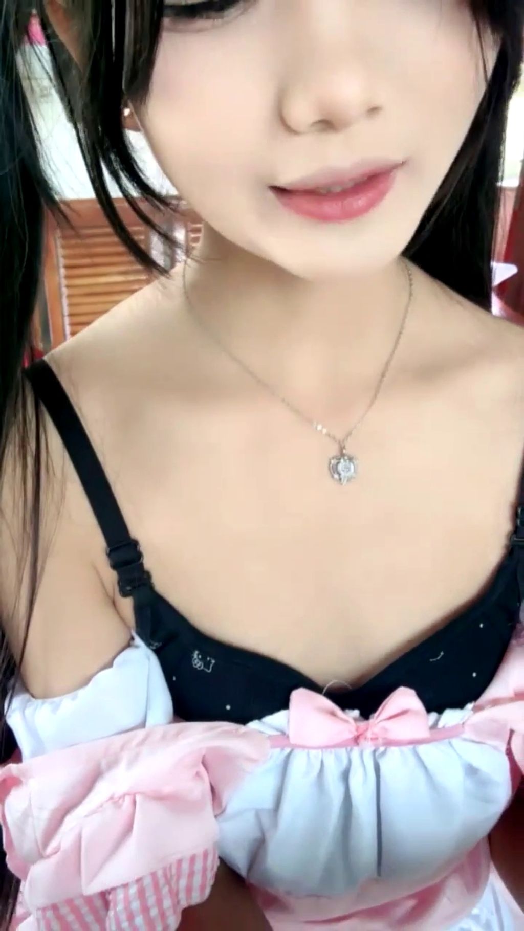 07水嫩宝宝: 绝美农村女孩 村里露出 6 07水嫩宝宝: 绝美农村女孩 村里露出