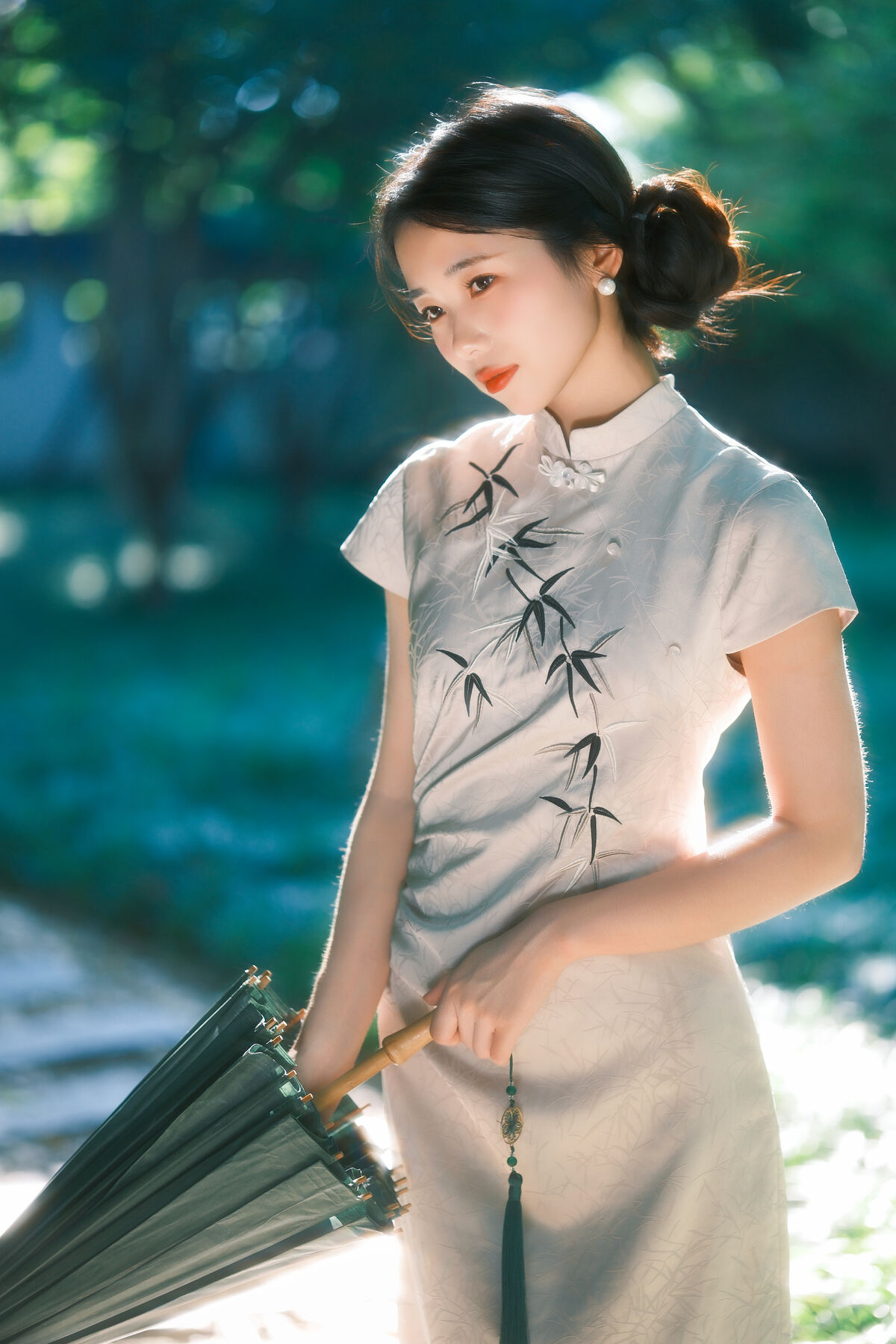 YiTuYu艺图语 Vol.10336 Fei Teng De Mi Zhou