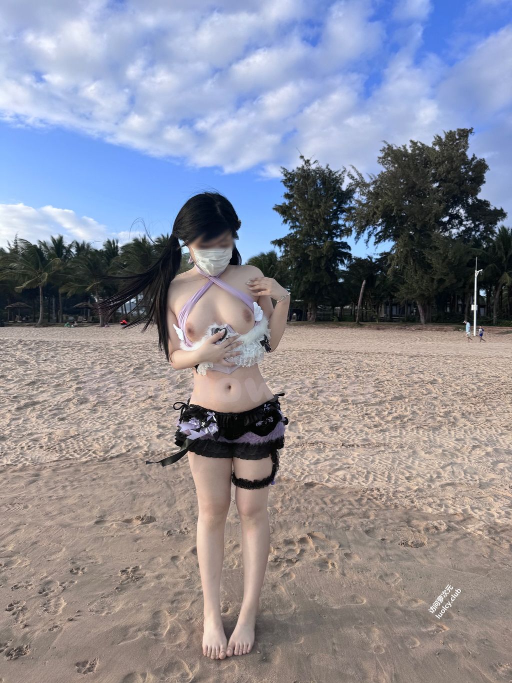 [OtherXXX] 呆呆(小粉馒头)： Cos大奶白虎萝莉 极品福利姬