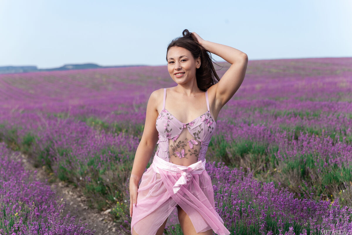 MetArt Sumiko - Lavender Fields Part01 5 MetArt Sumiko - Lavender Fields Part01