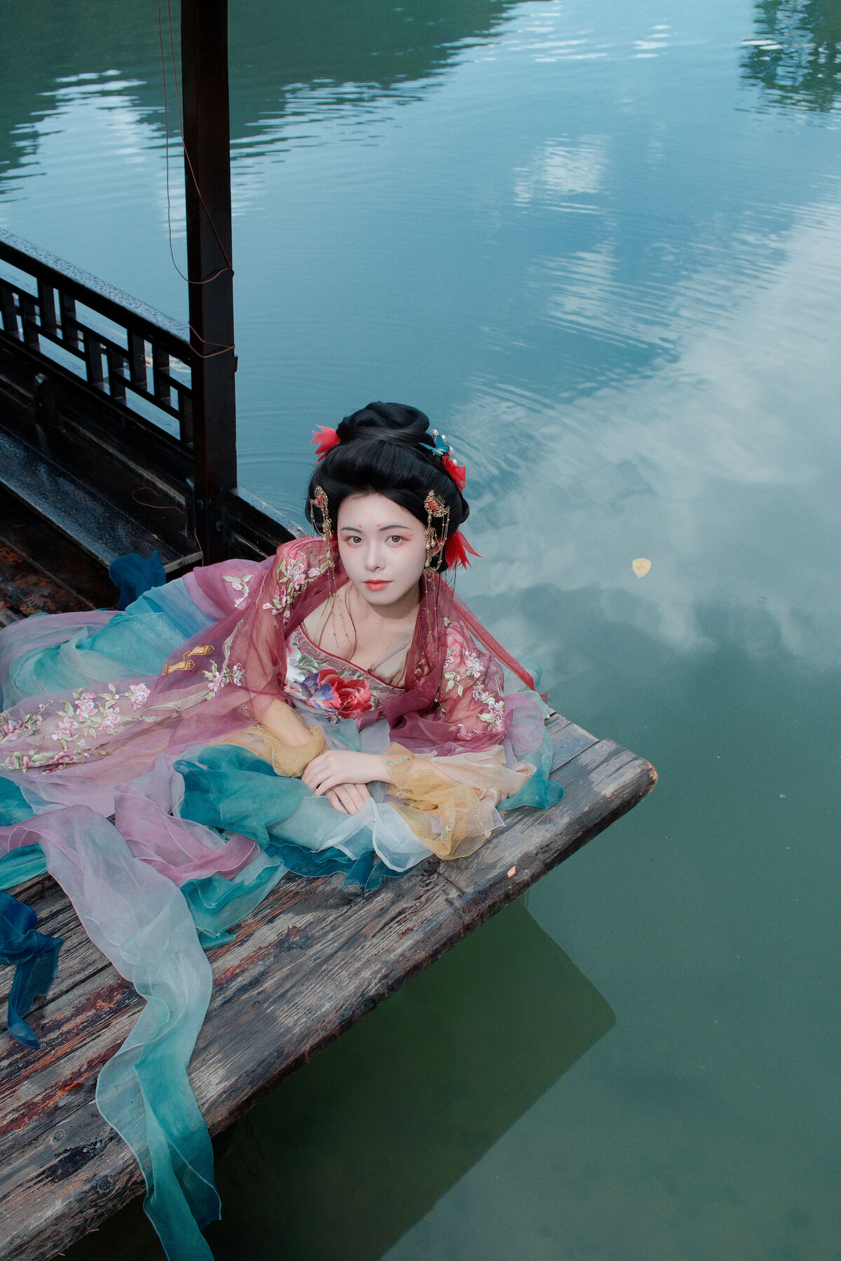 YiTuYu艺图语 Vol.10541 Yi Xin