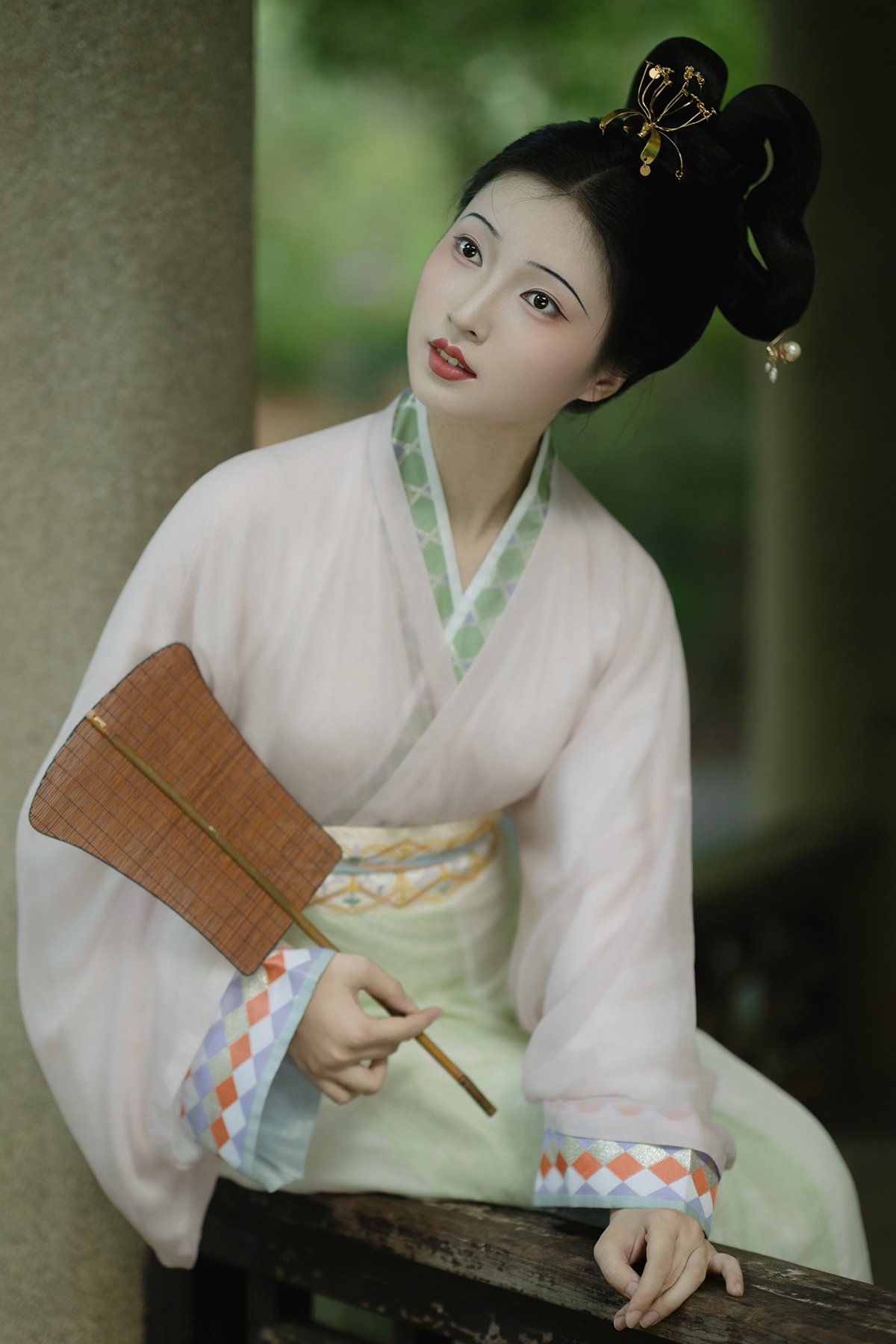YiTuYu艺图语 Vol.10483 Qi E Rong Rong