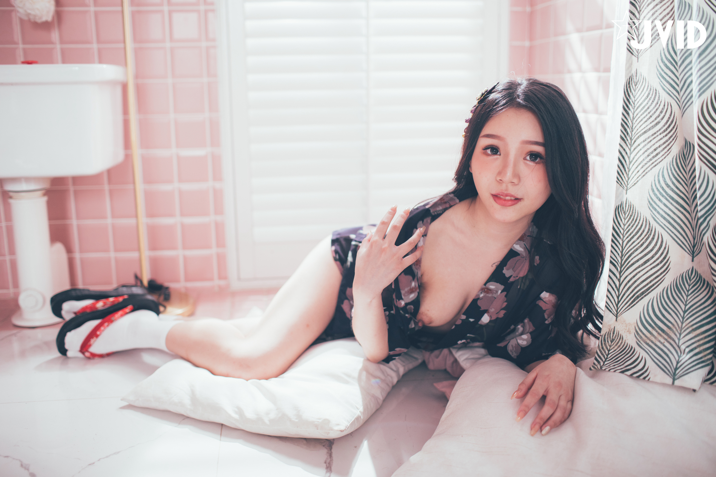 [JVID] 梵梵 – 天然美女梵梵 美麗無邪的笑容甜翻你的心
