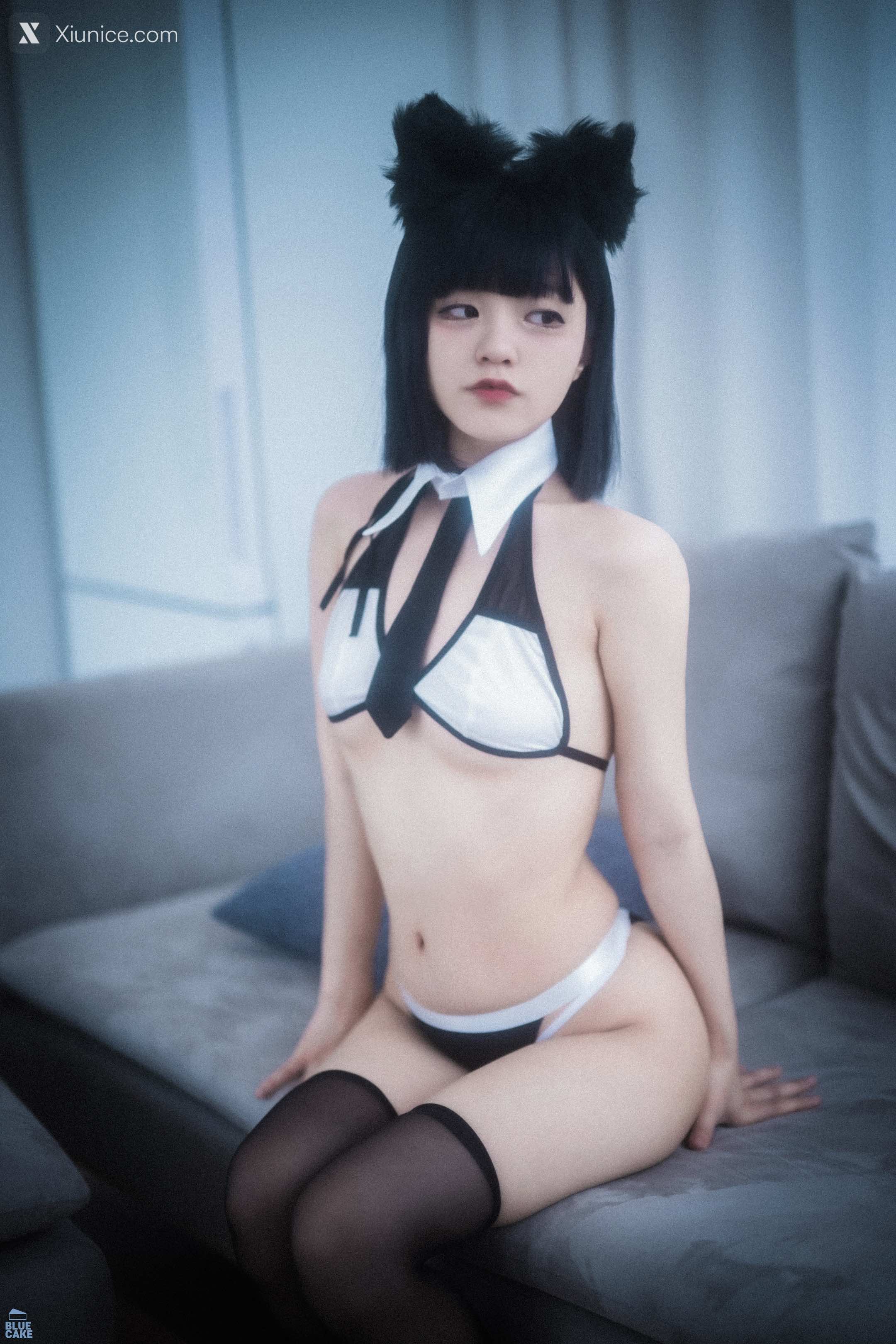 BLUECAKE Jeong Jenny (정제니) – Meow 4K