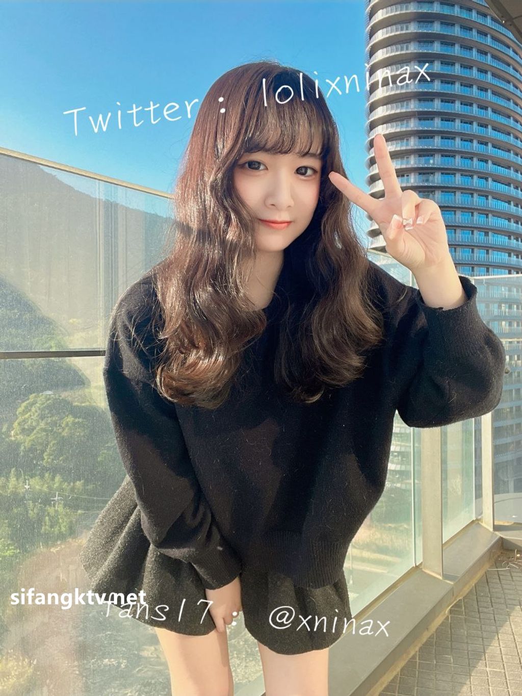 lolixnixax(小只马妮娜): 超级可爱的双马尾福利姬 #01 23 lolixnixax(小只马妮娜): 超级可爱的双马尾福利姬 #01