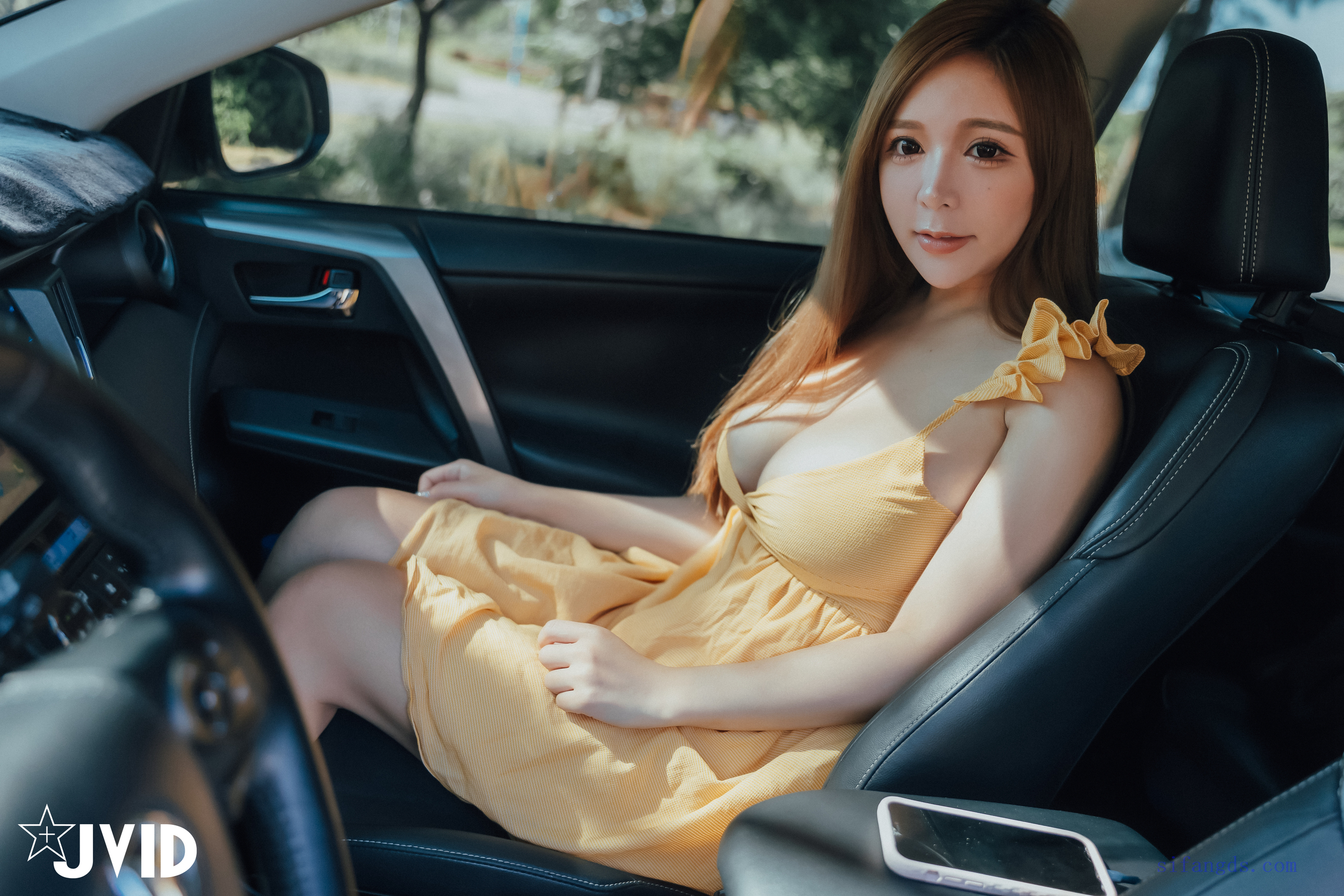 [JVID] 本壘奈 – 我與本壘奈在車內劇烈搖晃體驗極致快感!!!!!