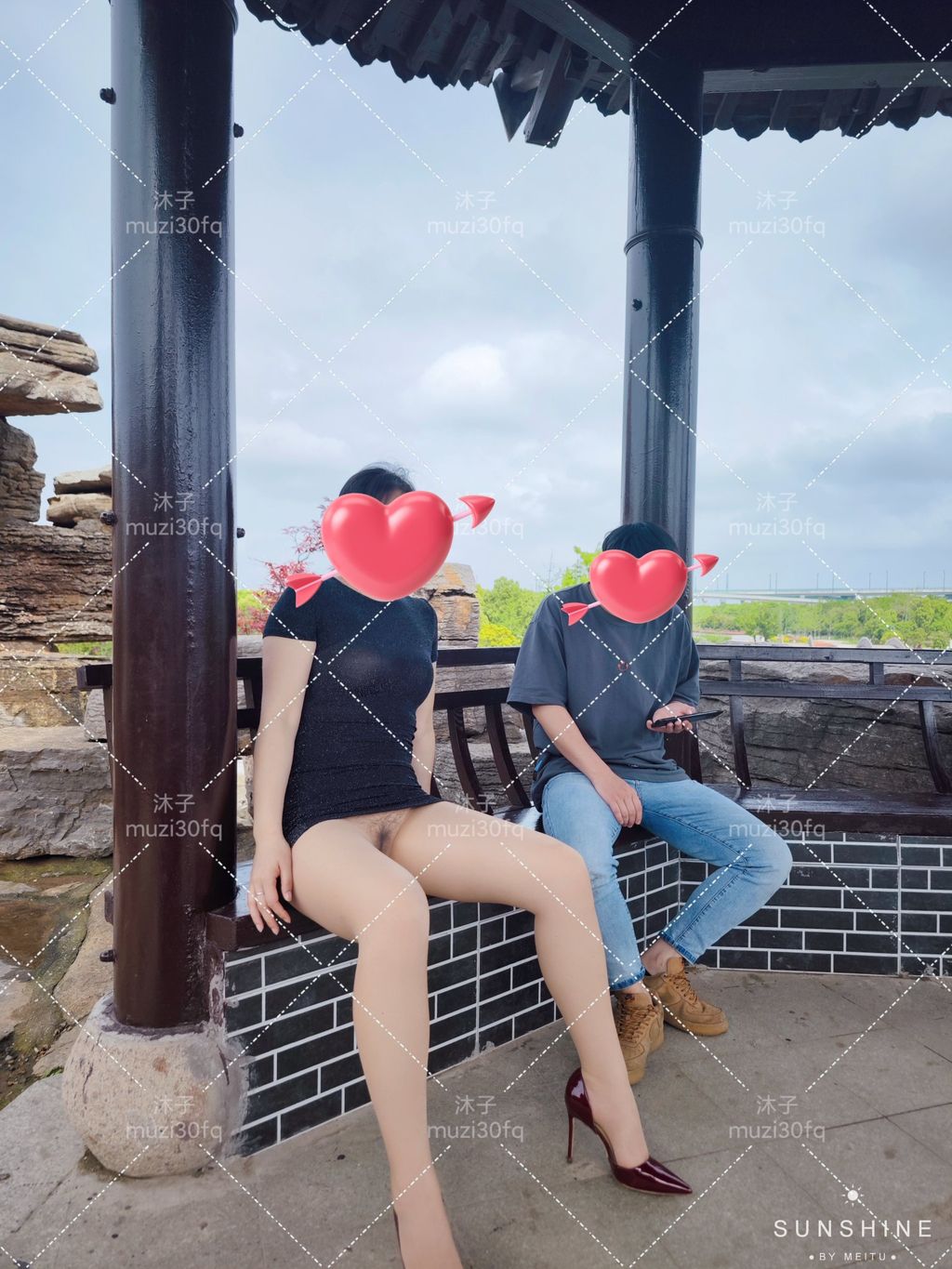 [OtherXXX] 沐子： 人前露出极品人妻
