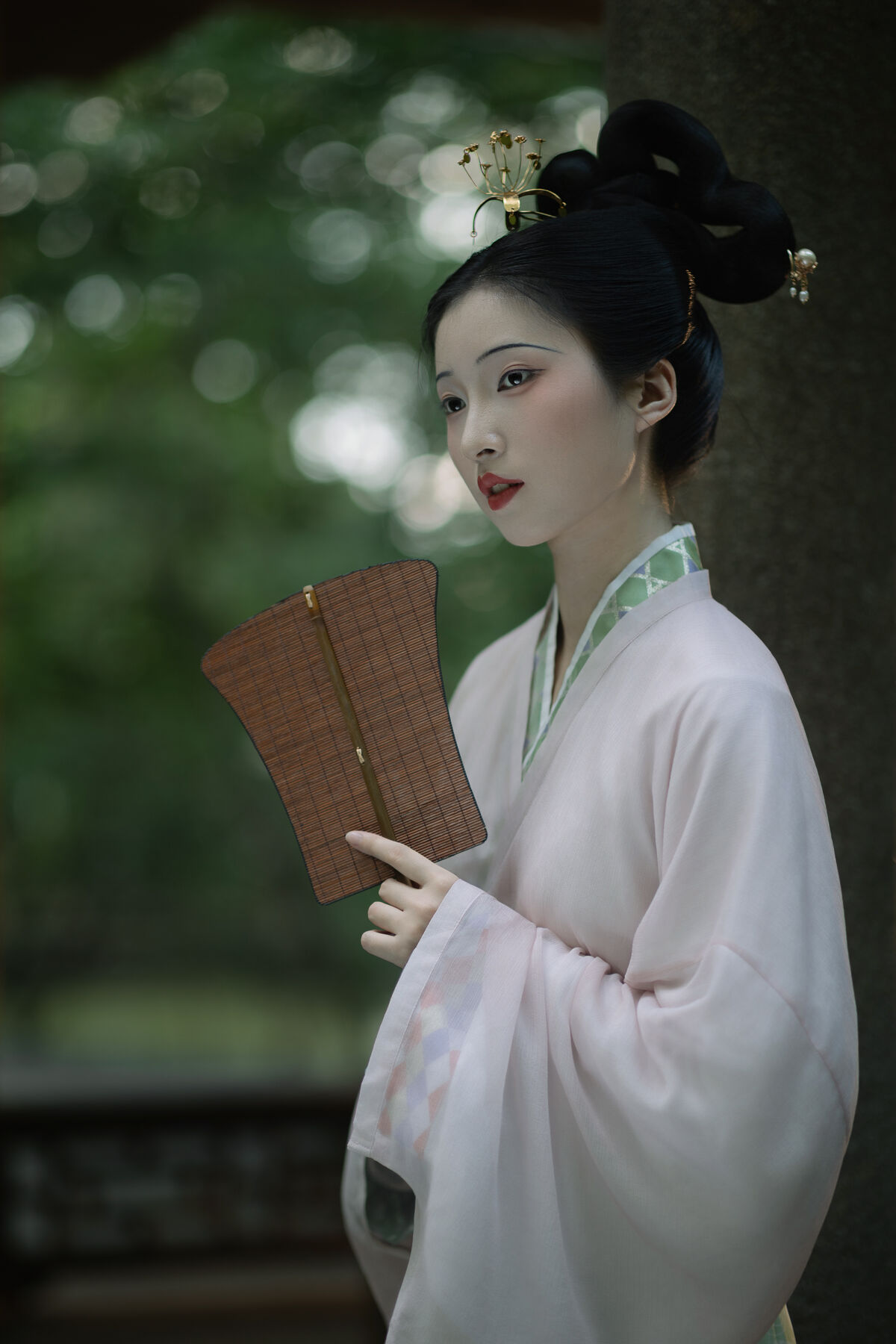 YiTuYu艺图语 Vol.10483 Qi E Rong Rong