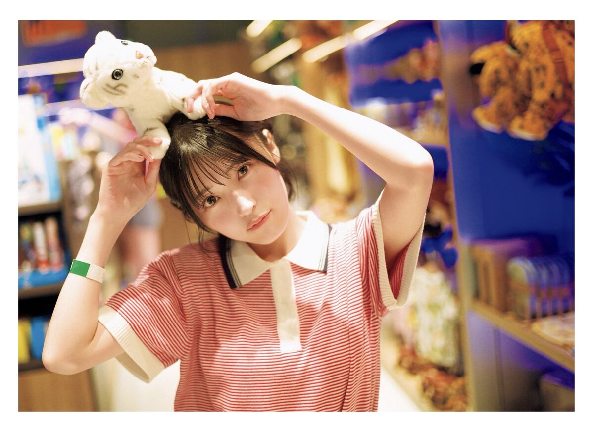 Airi Sato 佐藤綺星 - 1st写真集 天使の反射角度 Part02