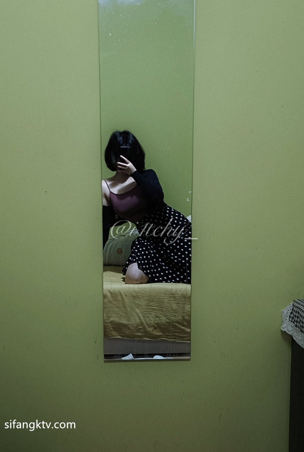 [OtherXXX] itchy： 巨乳蜂腰肥臀 魔鬼身材 私拍福利