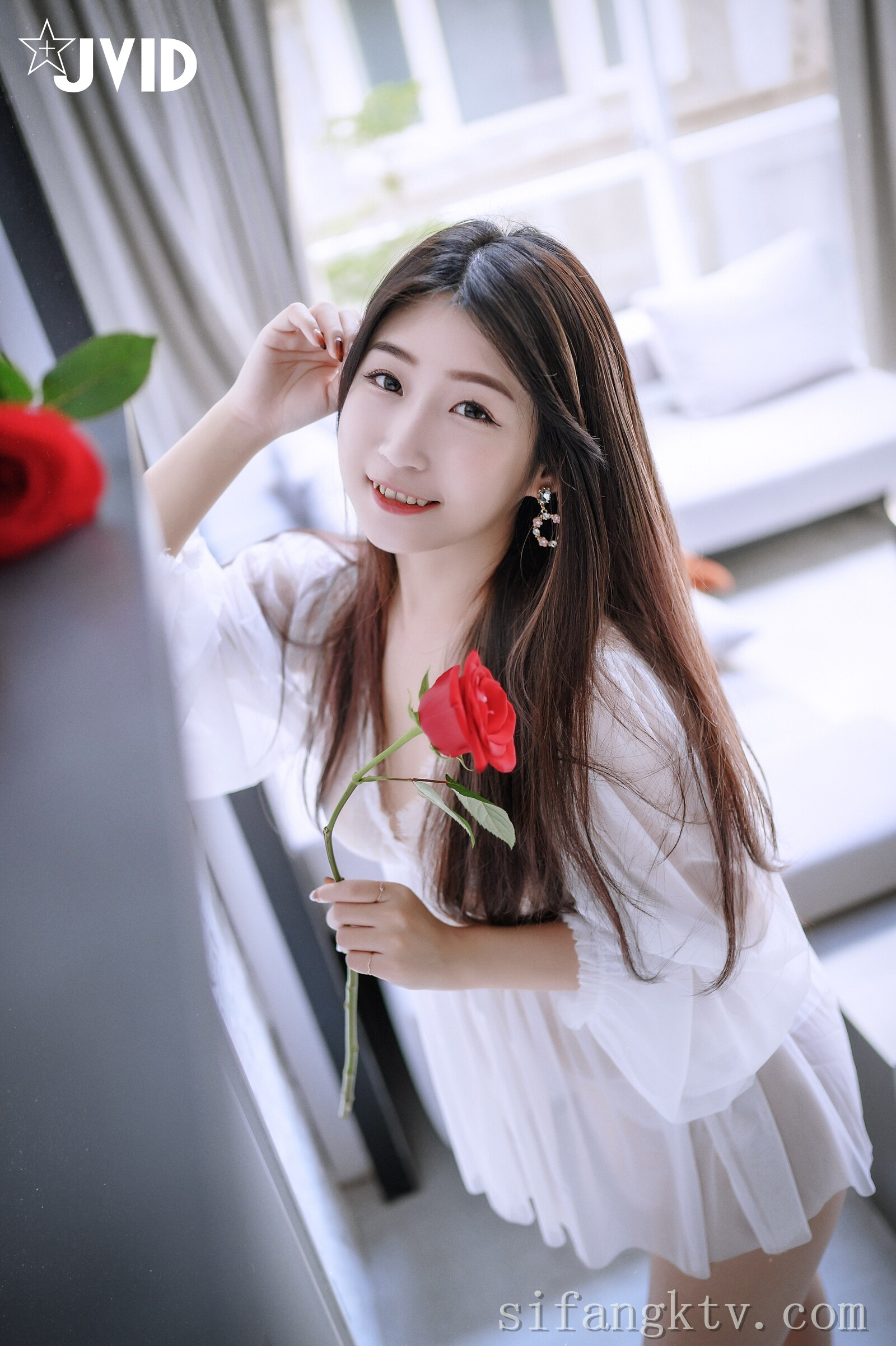 [JVID] 肉包Mini – 用玫瑰成功征服可爱肉包的肉体-热爱