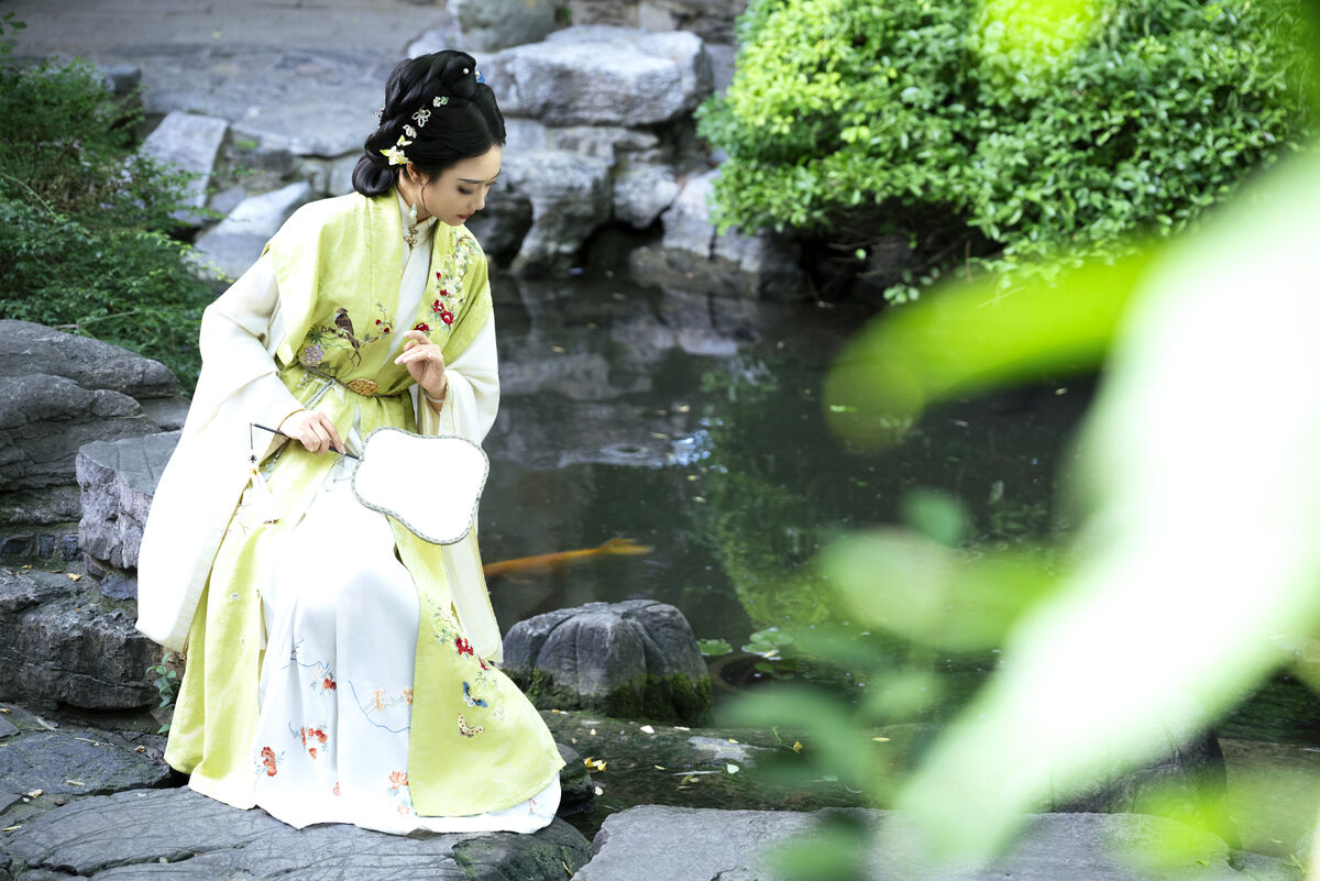 YiTuYu艺图语 Vol.10448 Yi Ming