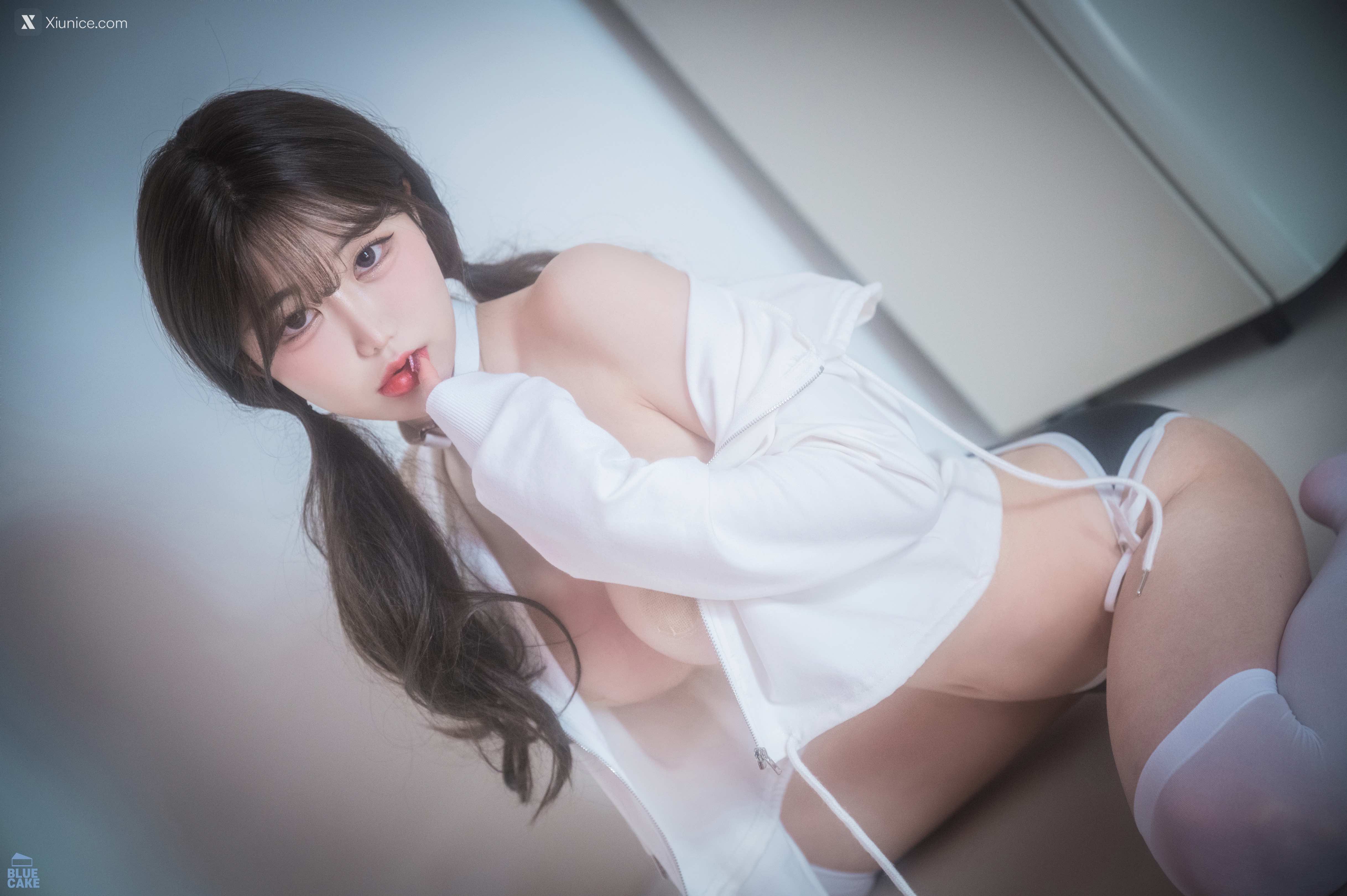 BLUECAKE Jung Eun – Dazzling No.1 4K