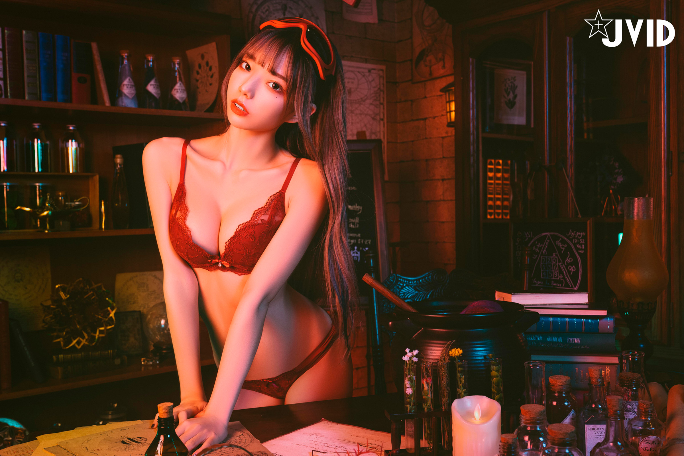 [JVID] 楚楚 – 奇妙冒險