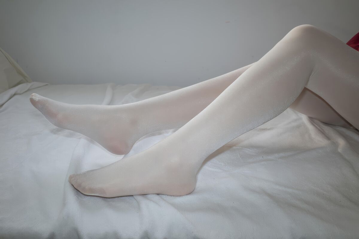 森萝财团写真 内部写真 Xiao Yoru 小夜 - 40D闪闪舍宾袜