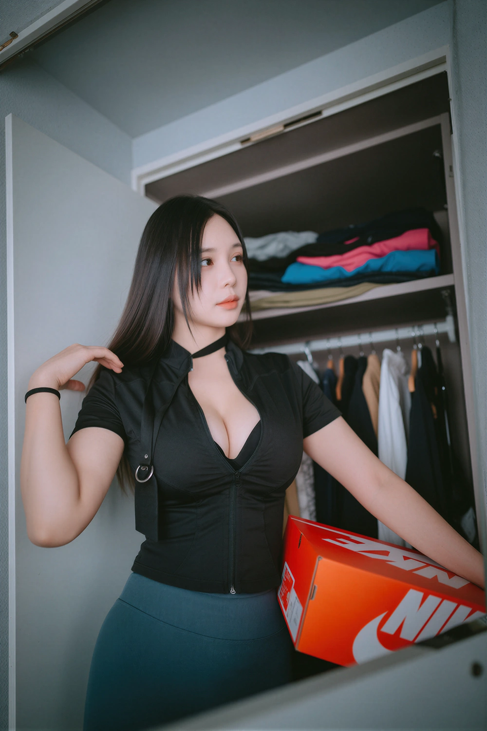 Seoahn 서안 – DJAWA 「What’s Your Size」