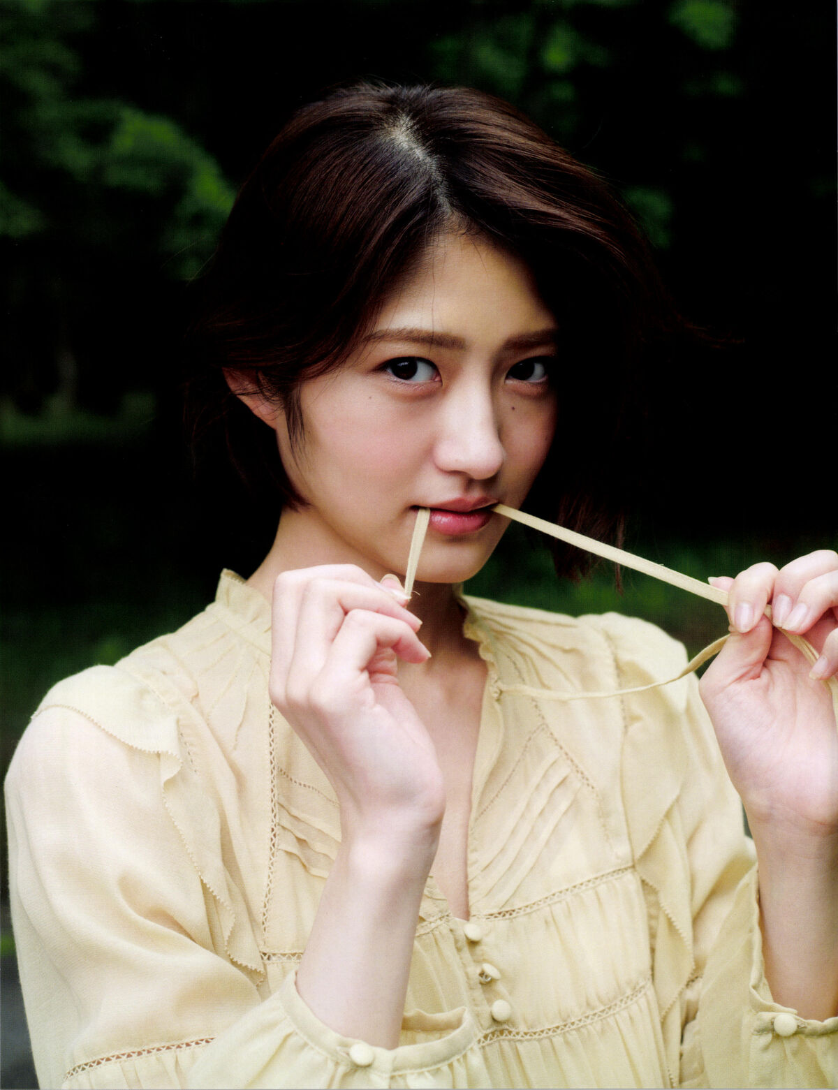 Yumi Wakatsuki 若月佑美 - 写真集 アンド チョコレート
