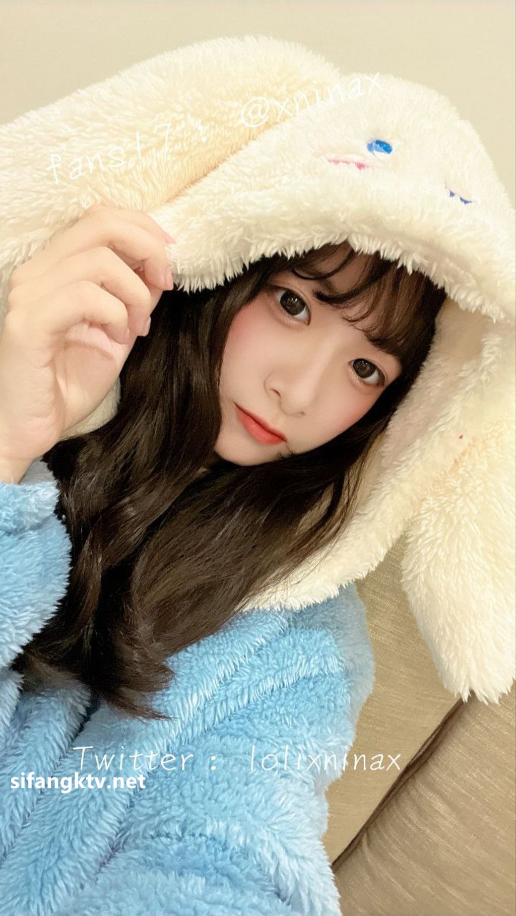 lolixnixax(小只马妮娜): 超级可爱的双马尾福利姬 #01 34 lolixnixax(小只马妮娜): 超级可爱的双马尾福利姬 #01