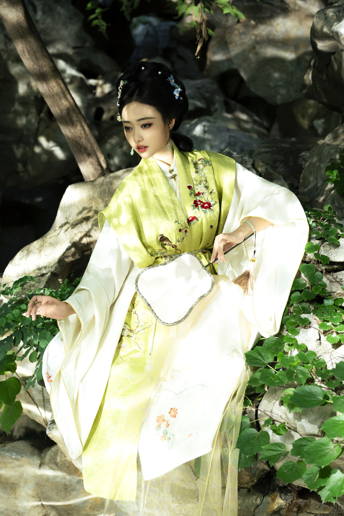 YiTuYu艺图语 Vol.10448 Yi Ming