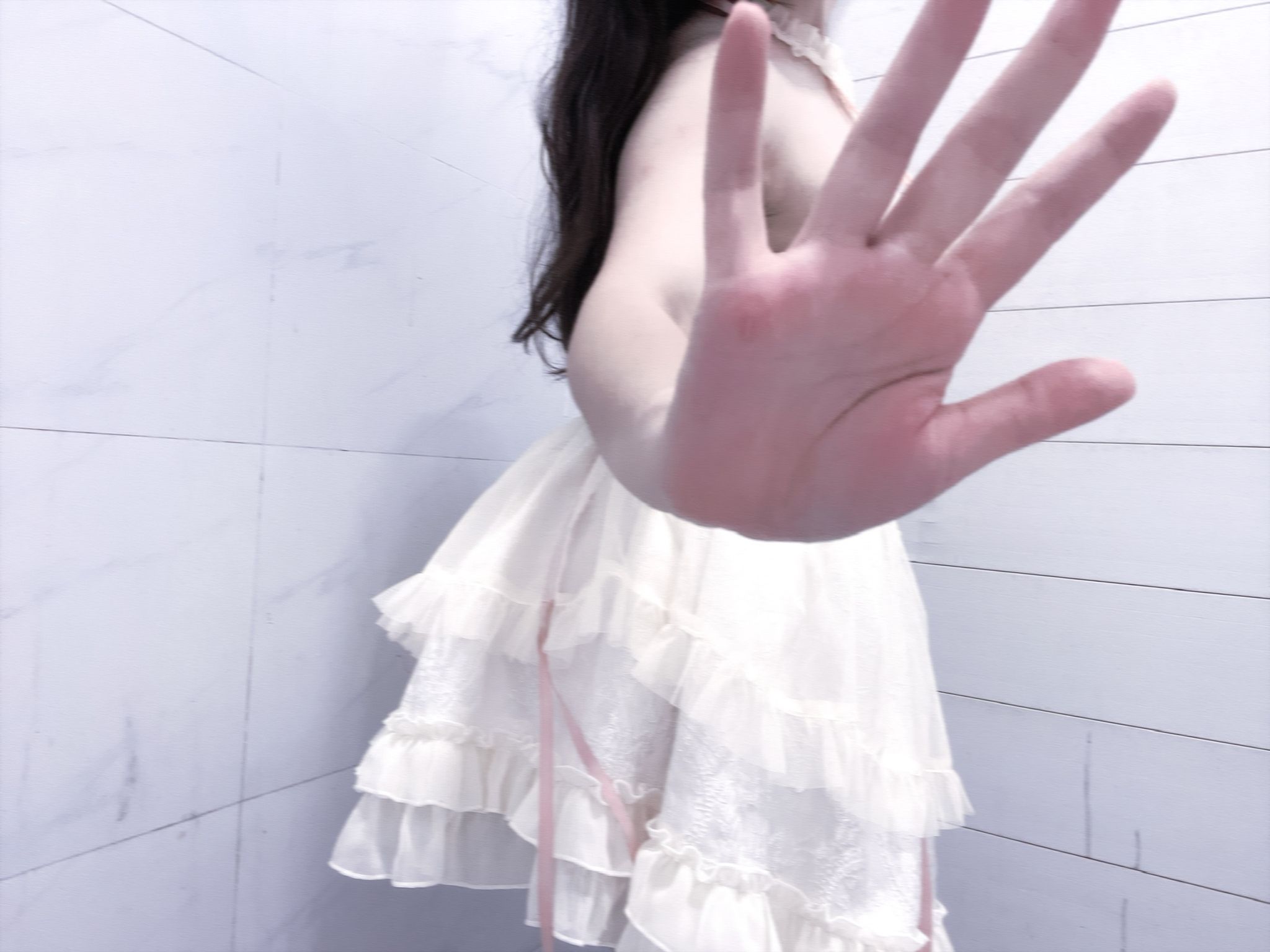 小坦克型女大学： 户外露出 漂亮学生妹私下极度反差 性瘾小母狗