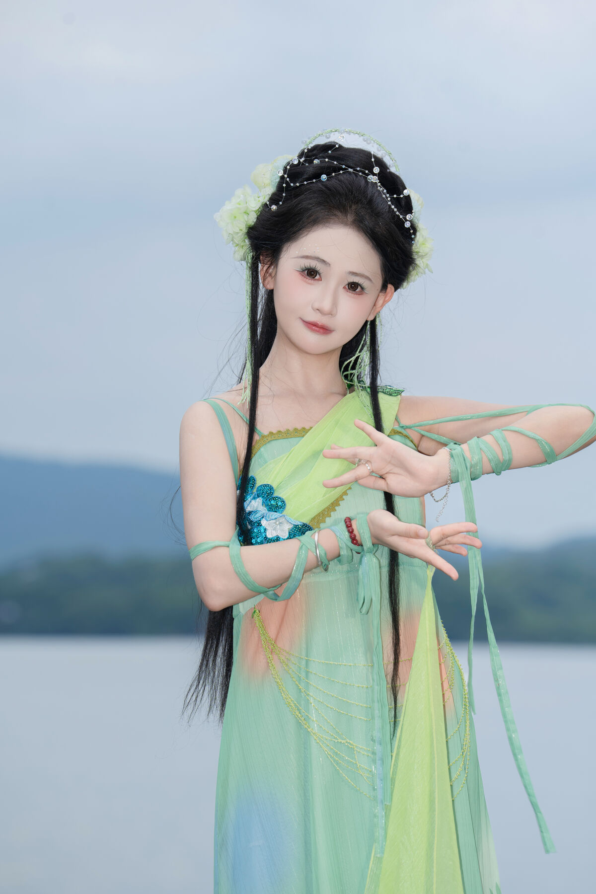 YiTuYu艺图语 Vol.10362 Jiao Yi Zhi Sui Sui