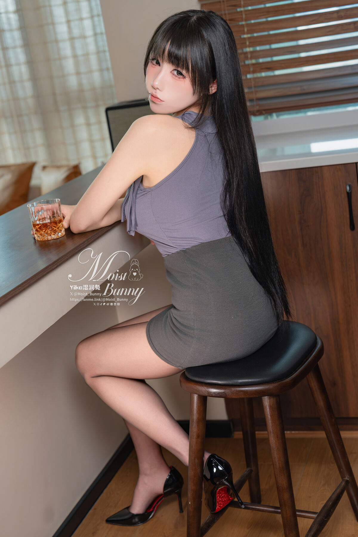 Coser@黏黏团子兔 - 04月月票特典『微醺』