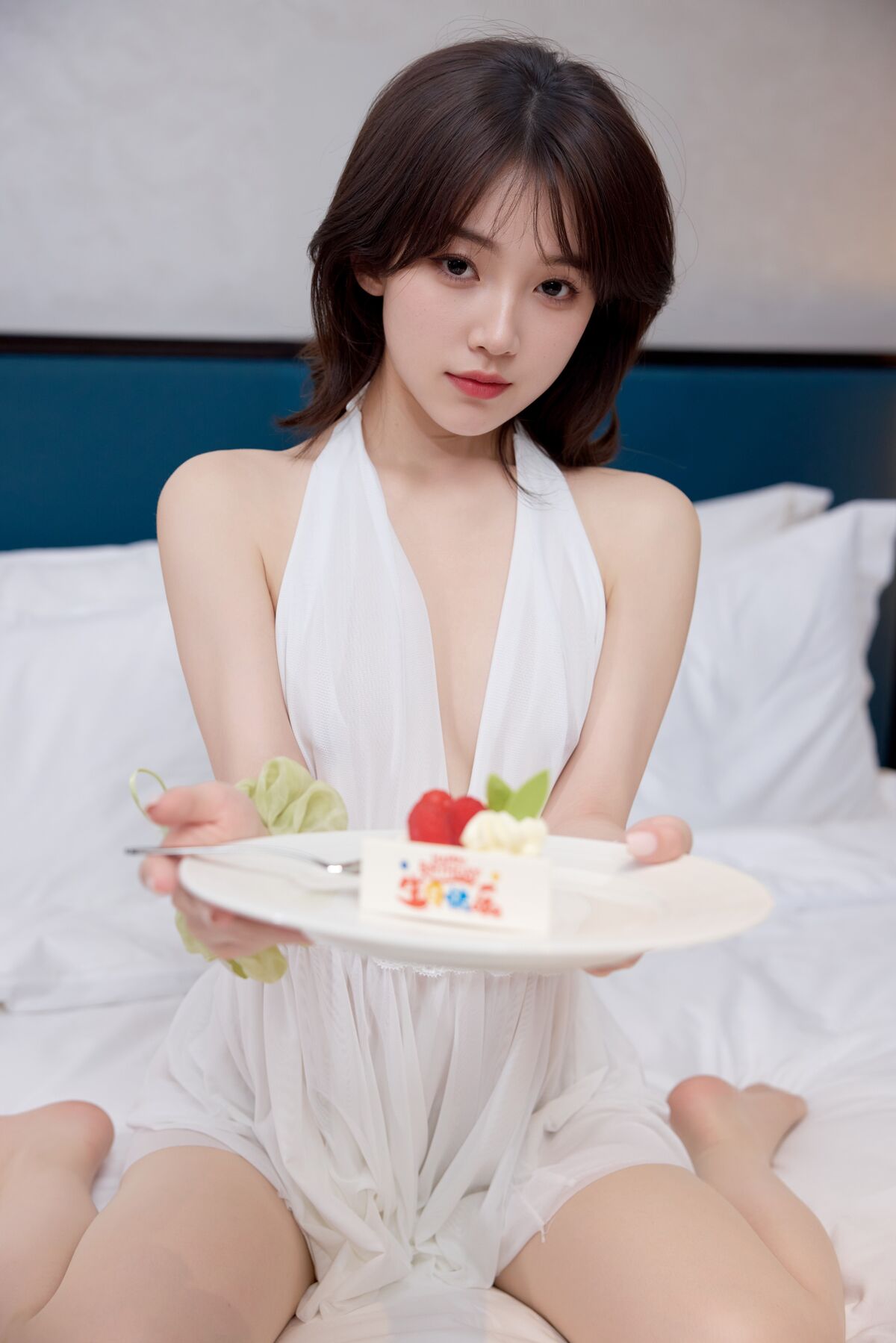 XR Uncensored Zhi Zhi 汁汁 - R18 秀人网模特 她的白色短裙