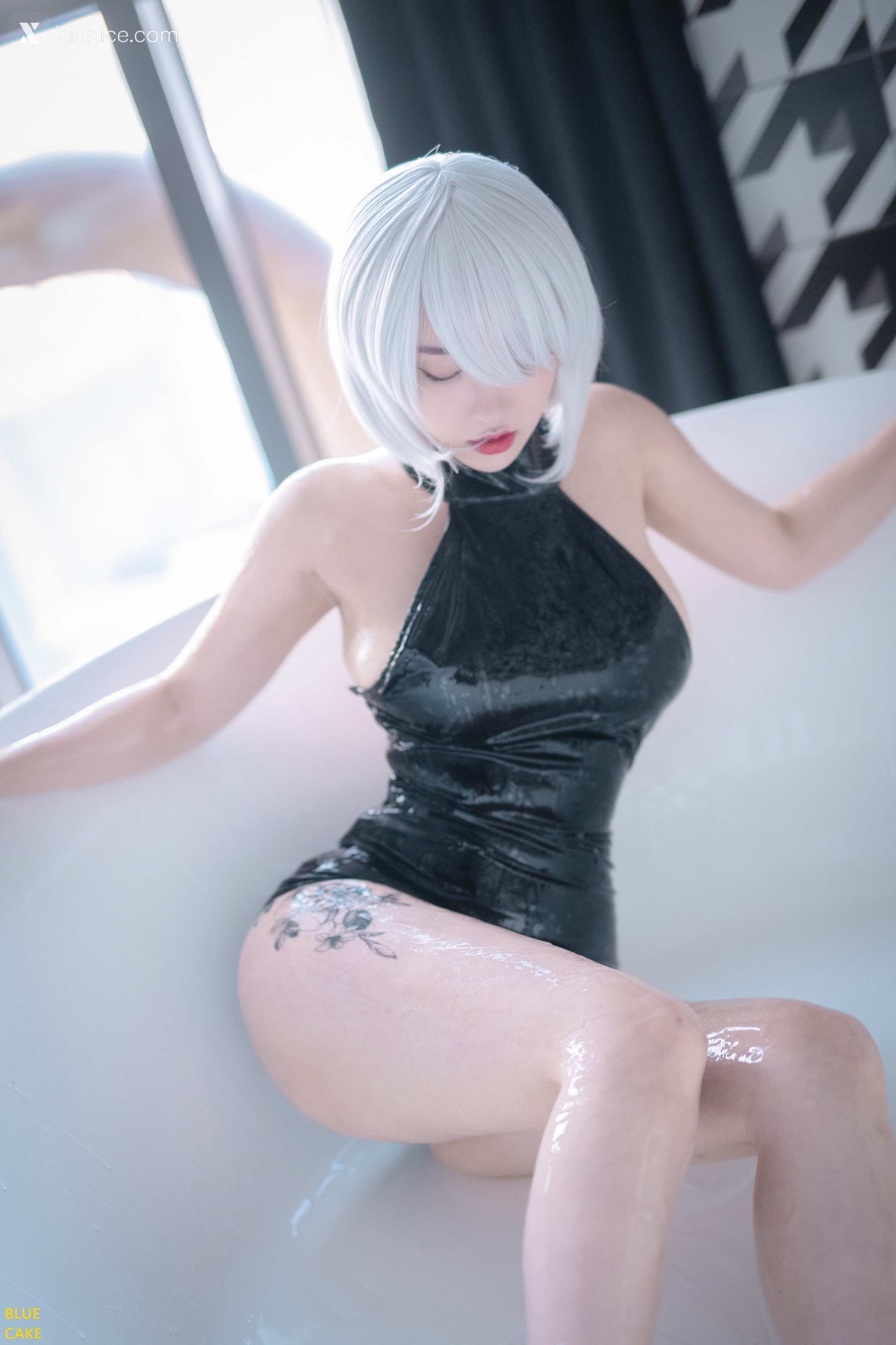 BLUECAKE Son Ye-Eun (손예은) 2B RED (+RED.Ver) 4K