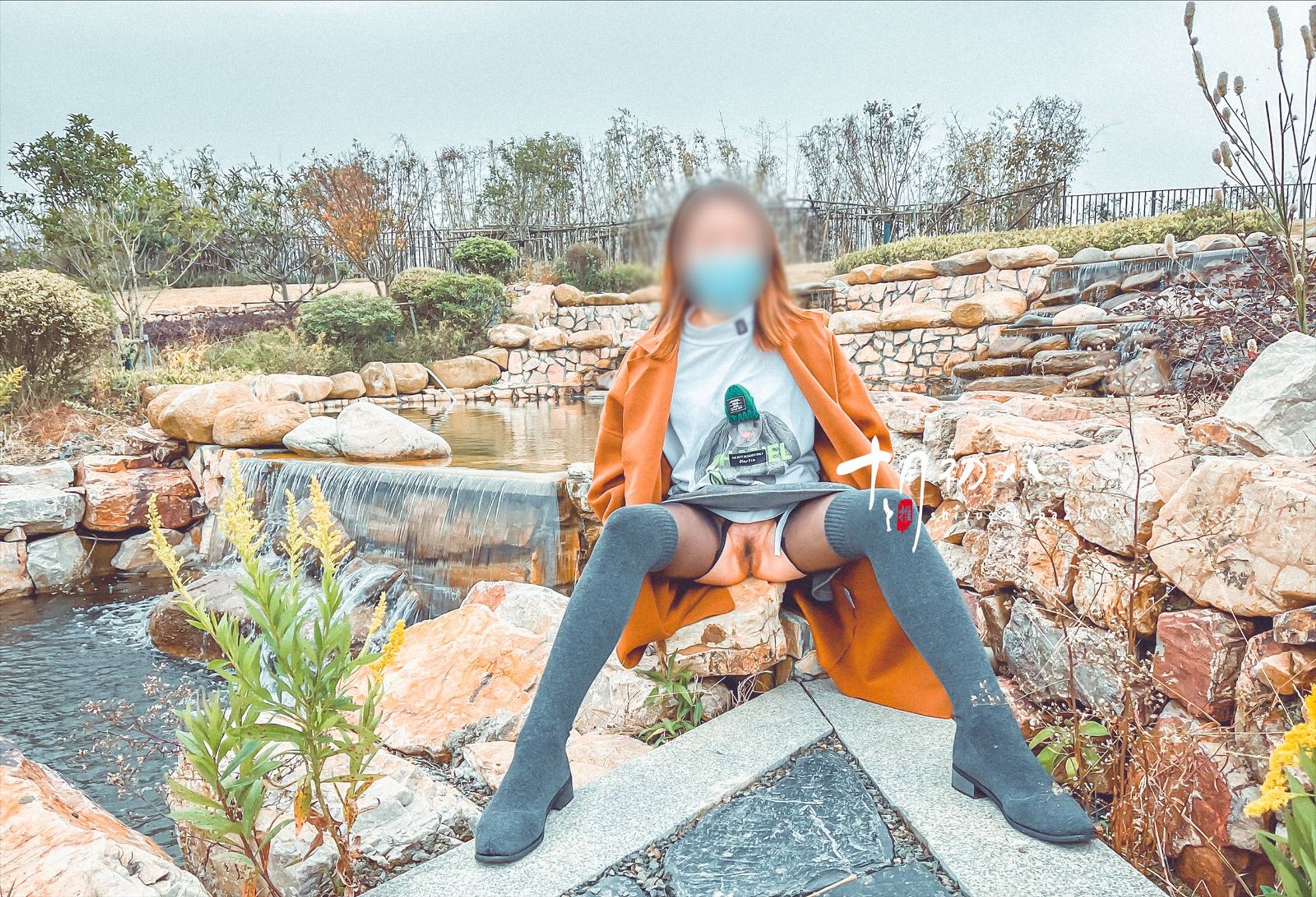 十月初八： 人前露出私拍合集