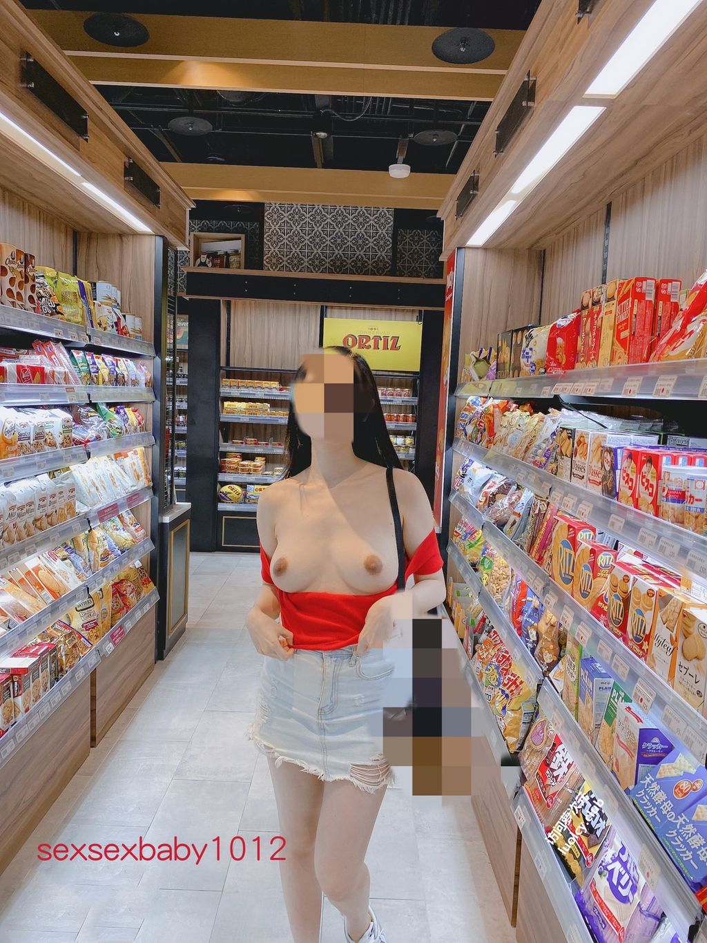 [OtherXXX] 薇安安： 极品福利姬 人前露出福利订阅