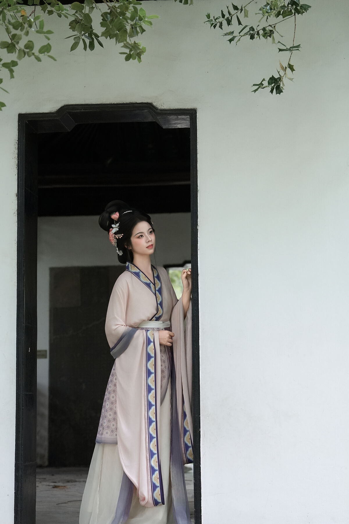 YiTuYu艺图语 Vol.10526 Qi Qi
